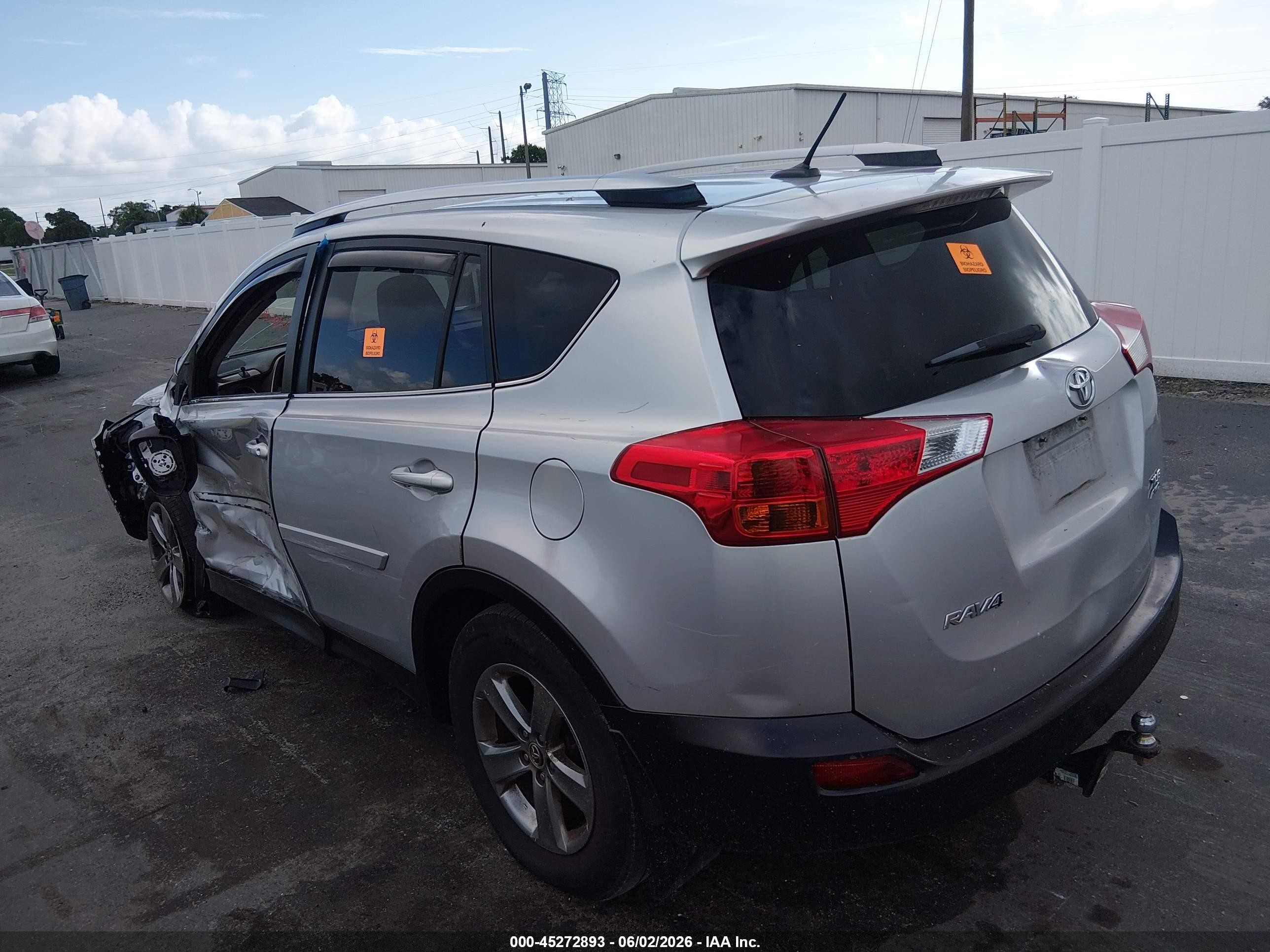 2015 Toyota Rav4 Xle Silver vin: JTMRFREV9FD159681
