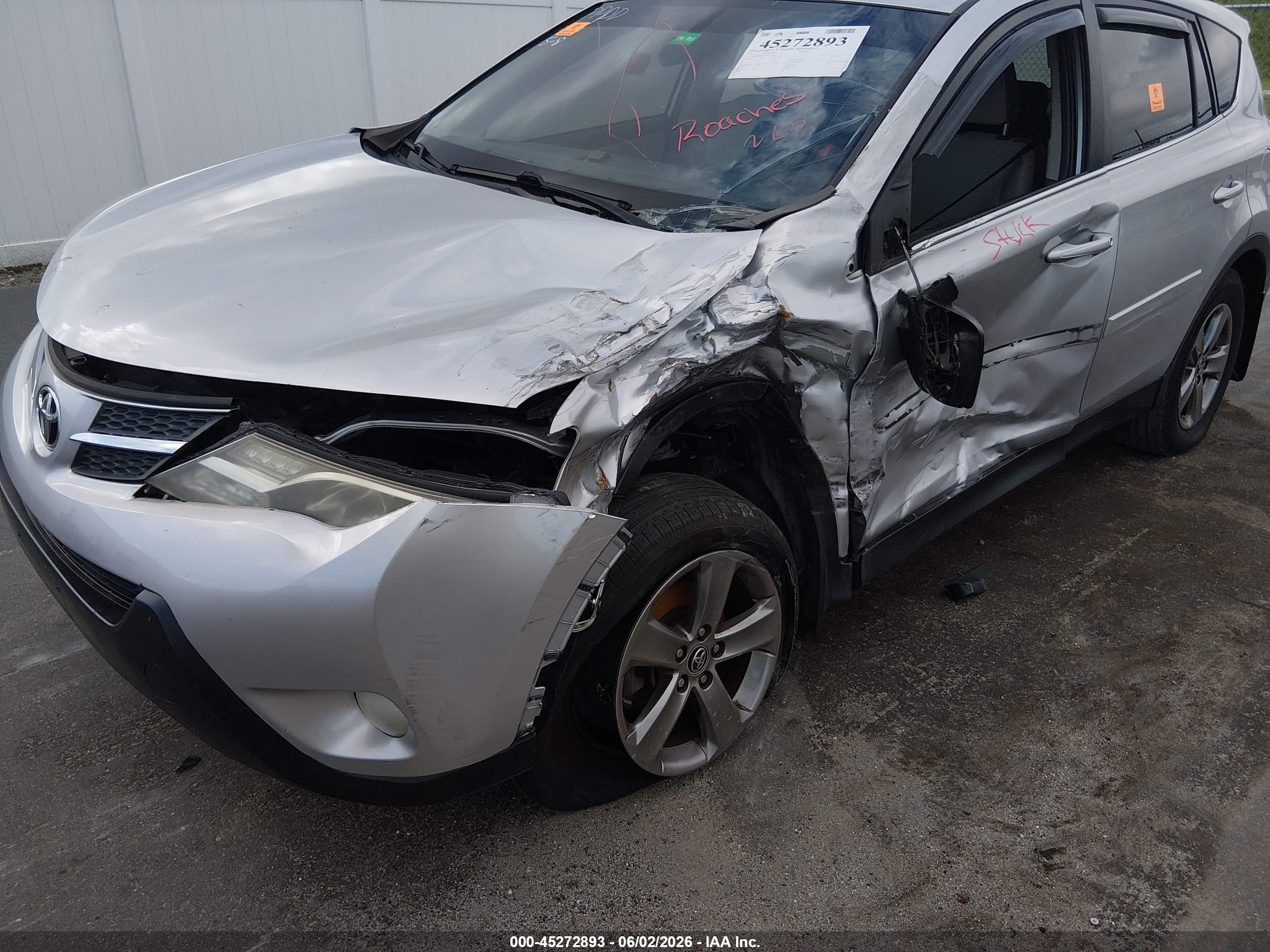 2015 Toyota Rav4 Xle Silver vin: JTMRFREV9FD159681