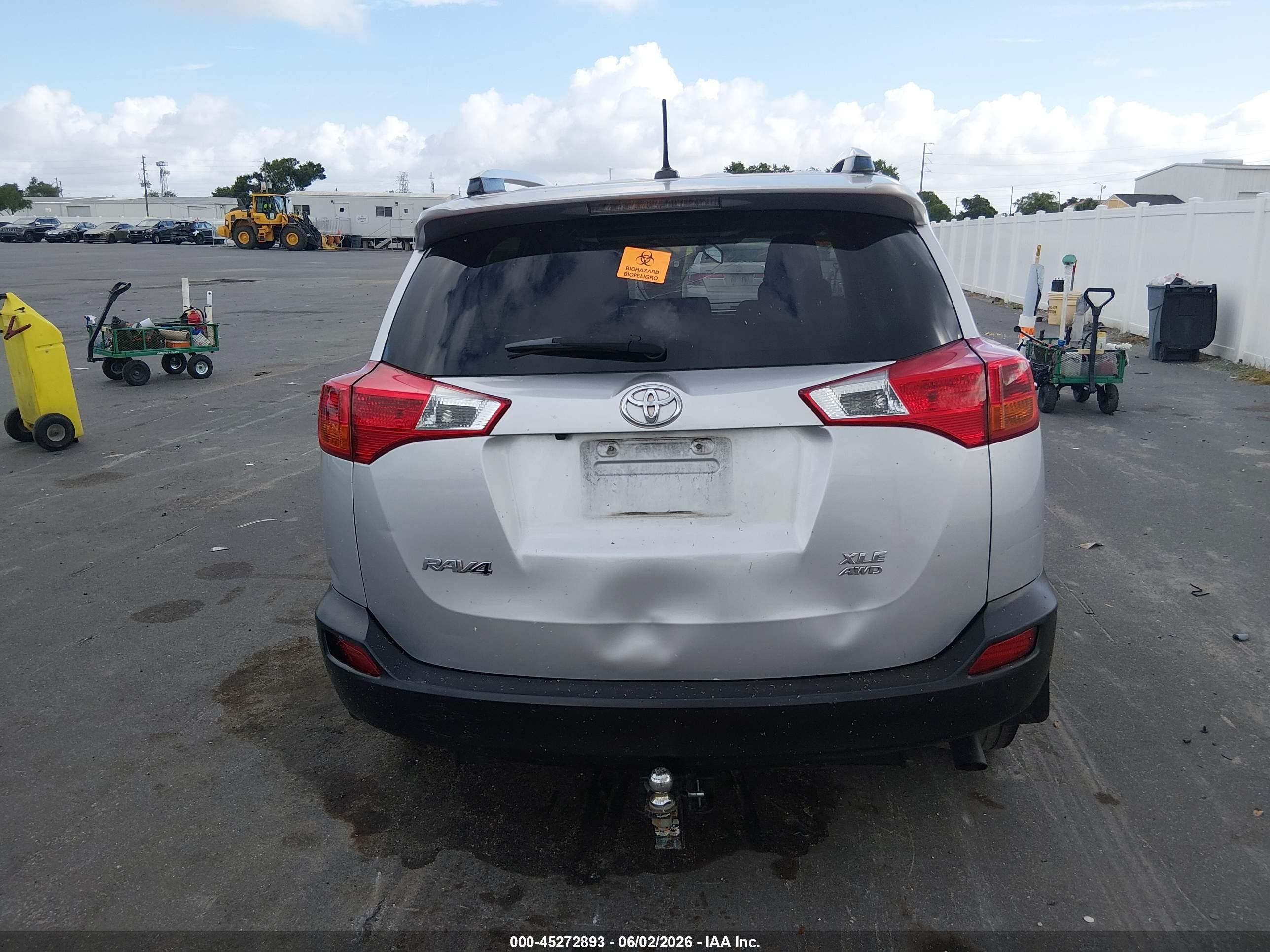 2015 Toyota Rav4 Xle Silver vin: JTMRFREV9FD159681