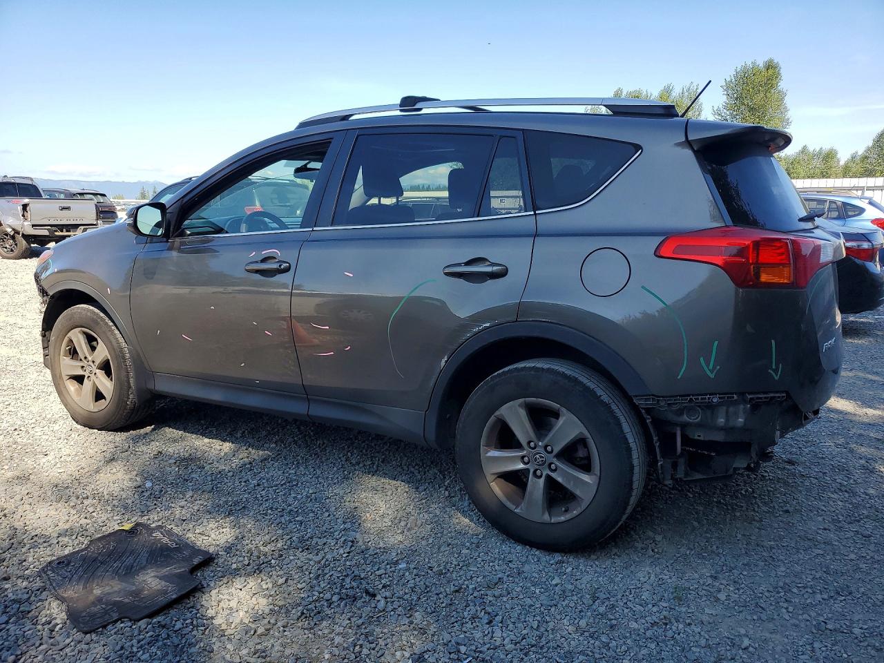 2015 Toyota Rav4 Xle Gold vin: JTMRFREV9FD170244