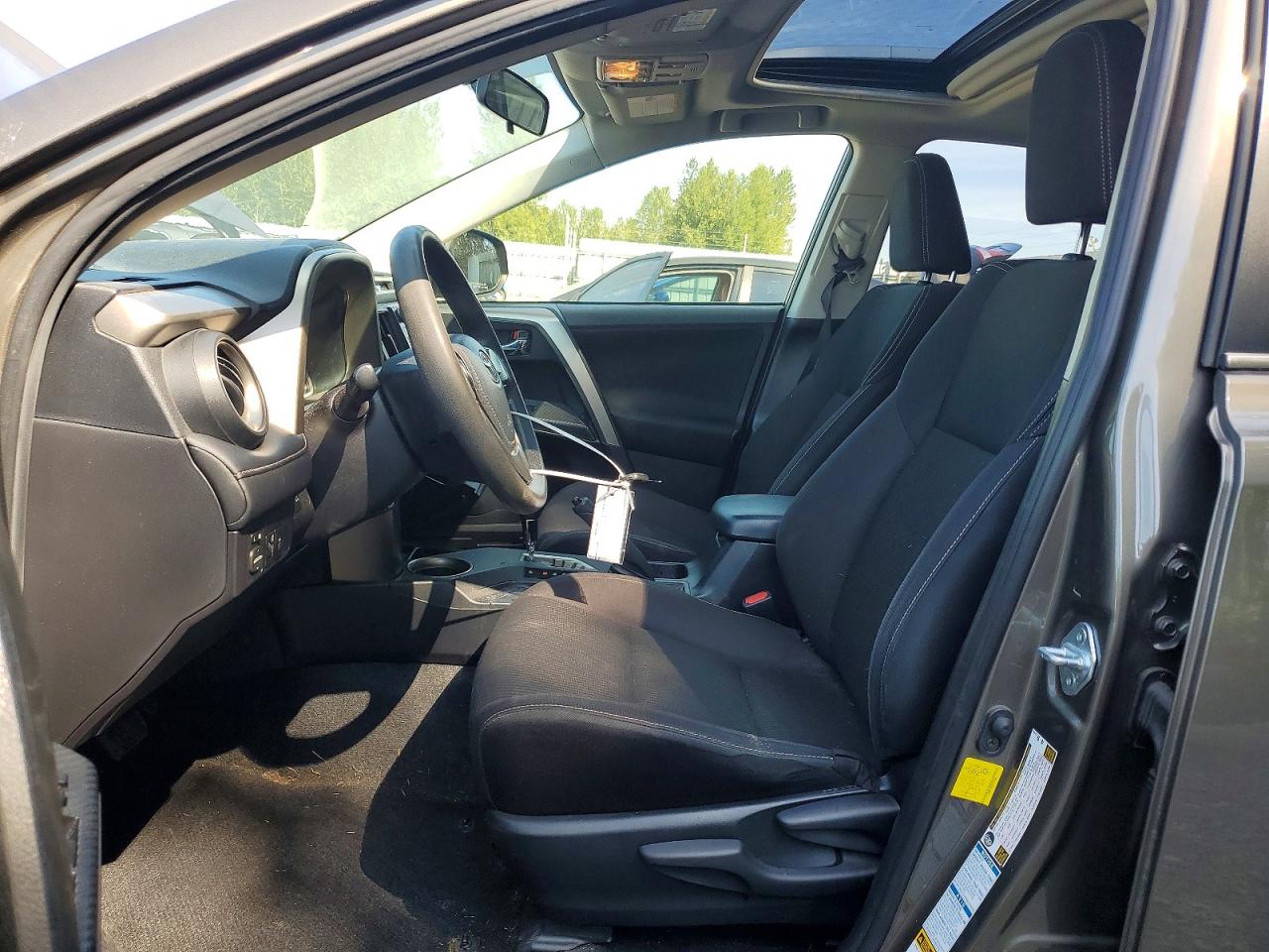 2015 Toyota Rav4 Xle Gold vin: JTMRFREV9FD170244