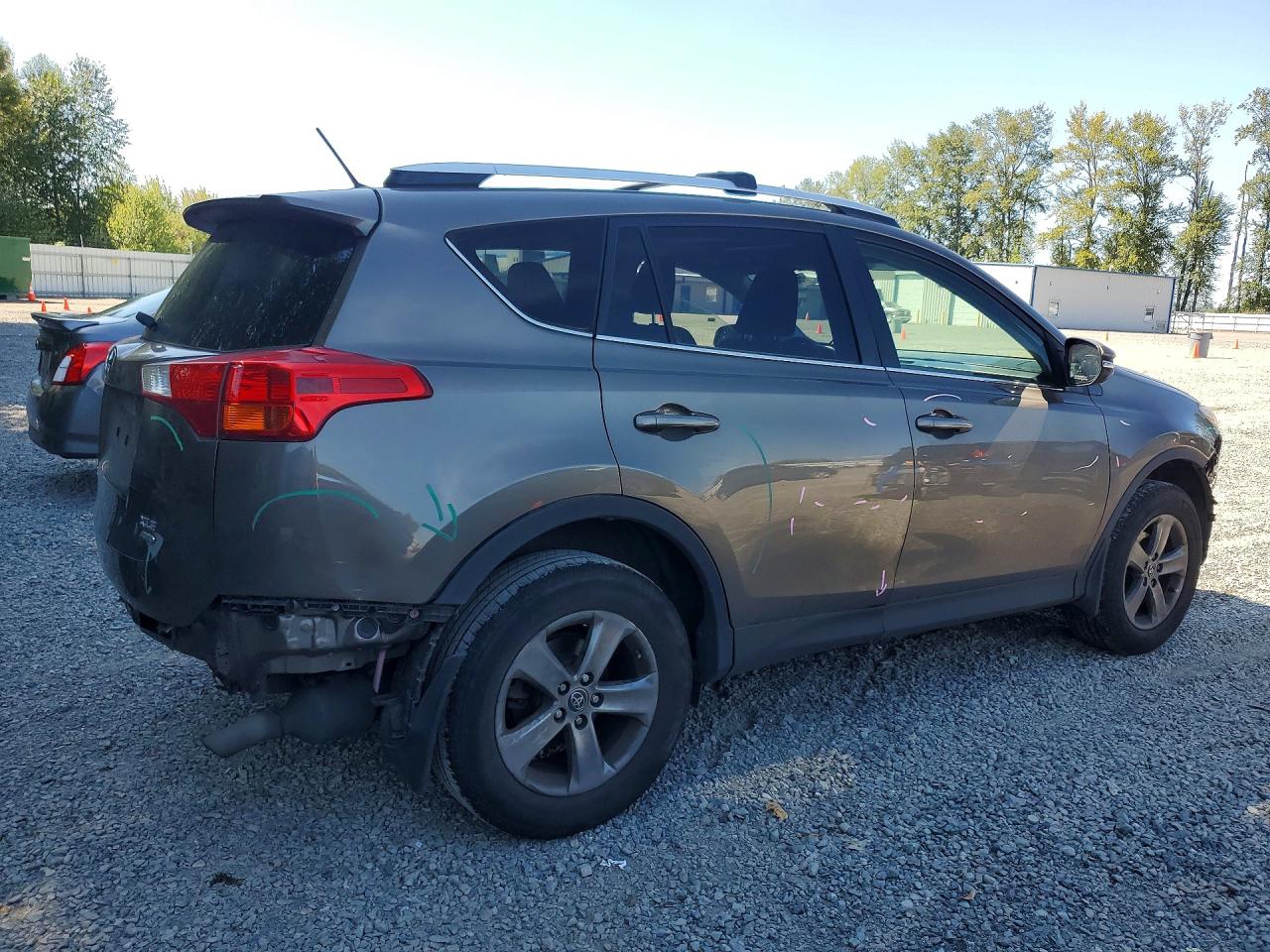 2015 Toyota Rav4 Xle Gold vin: JTMRFREV9FD170244