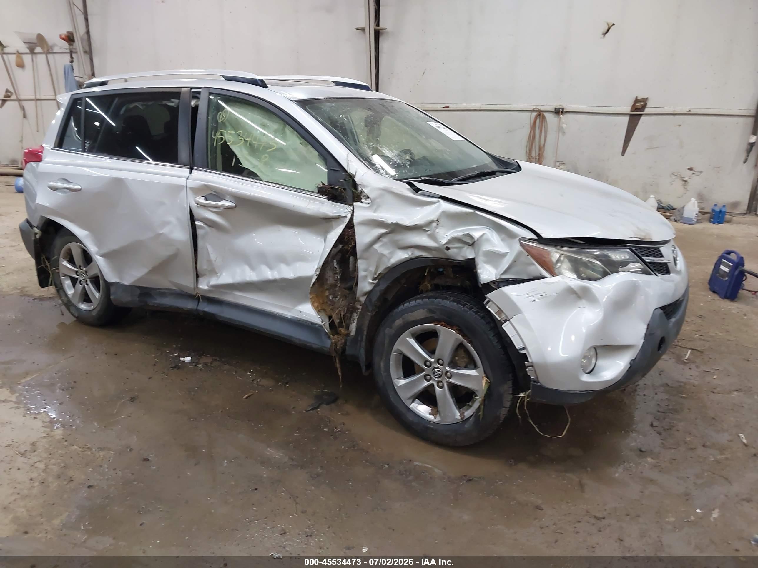 2015 Toyota Rav4 Xle Silver vin: JTMRFREV9FJ014495