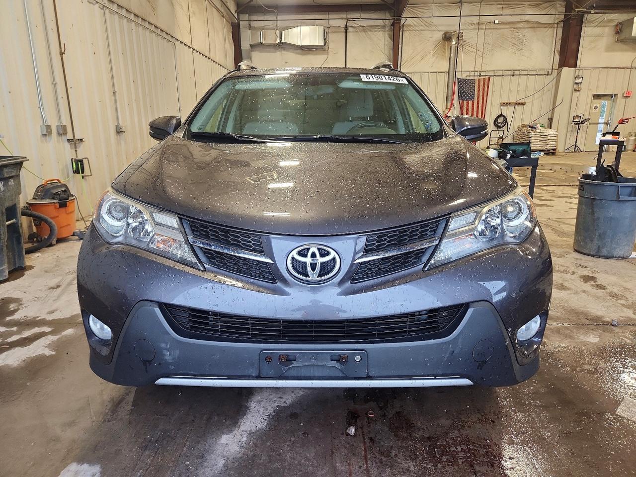 2015 Toyota Rav4 Xle Серый vin: JTMRFREV9FJ021608