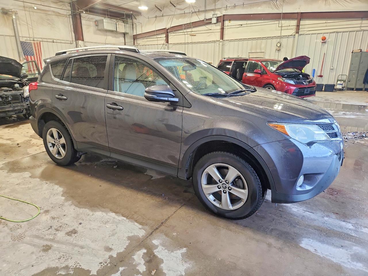 2015 Toyota Rav4 Xle Серый vin: JTMRFREV9FJ021608