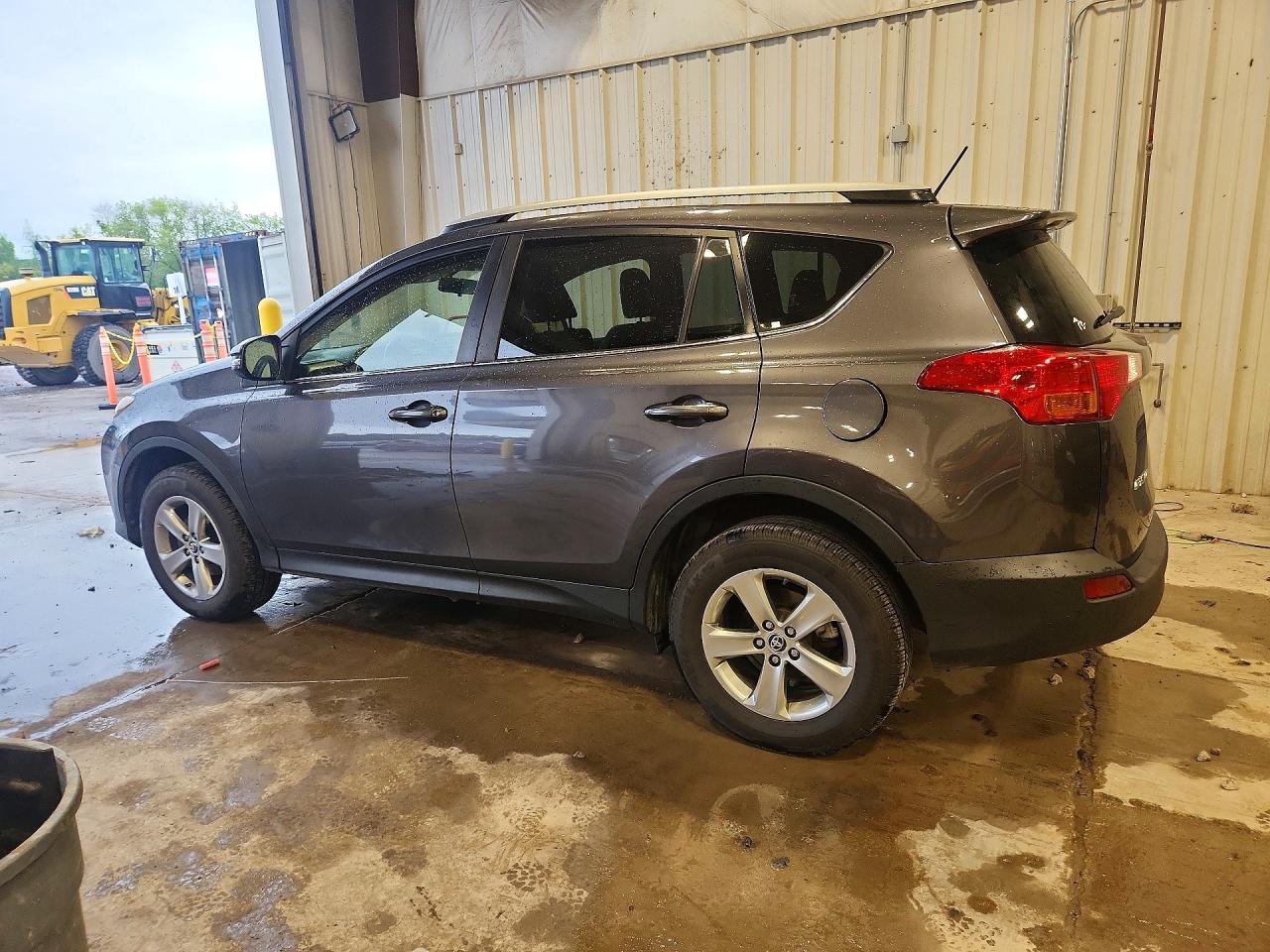 2015 Toyota Rav4 Xle Серый vin: JTMRFREV9FJ021608