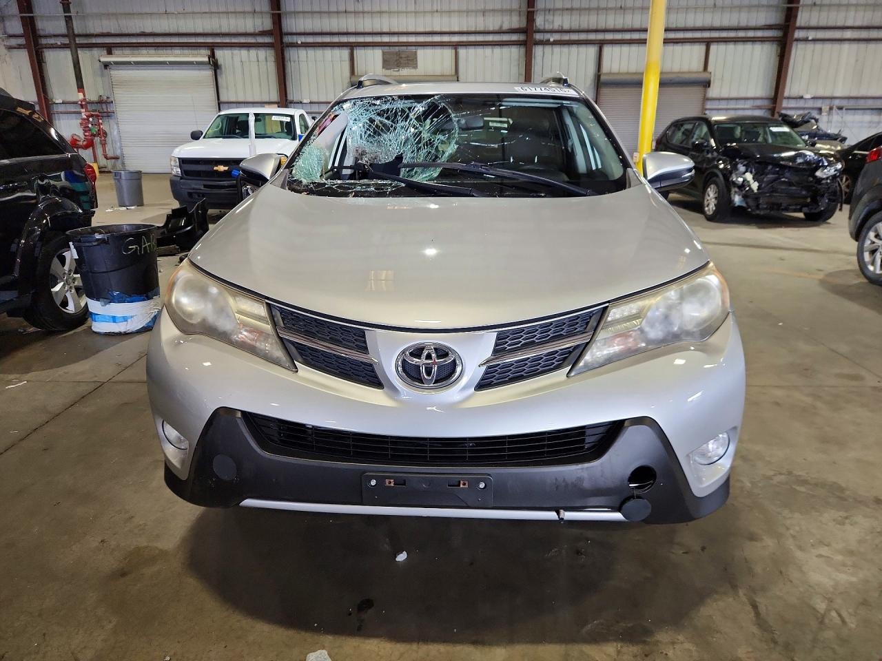 2013 Toyota Rav4 Xle Silver vin: JTMRFREVXD5011000
