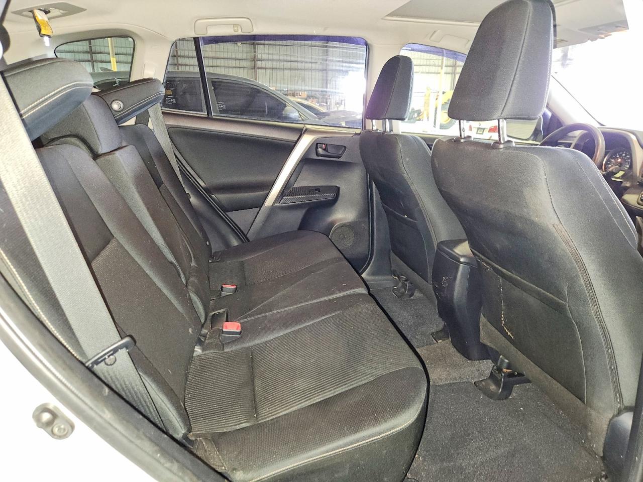 2013 Toyota Rav4 Xle Silver vin: JTMRFREVXD5011000