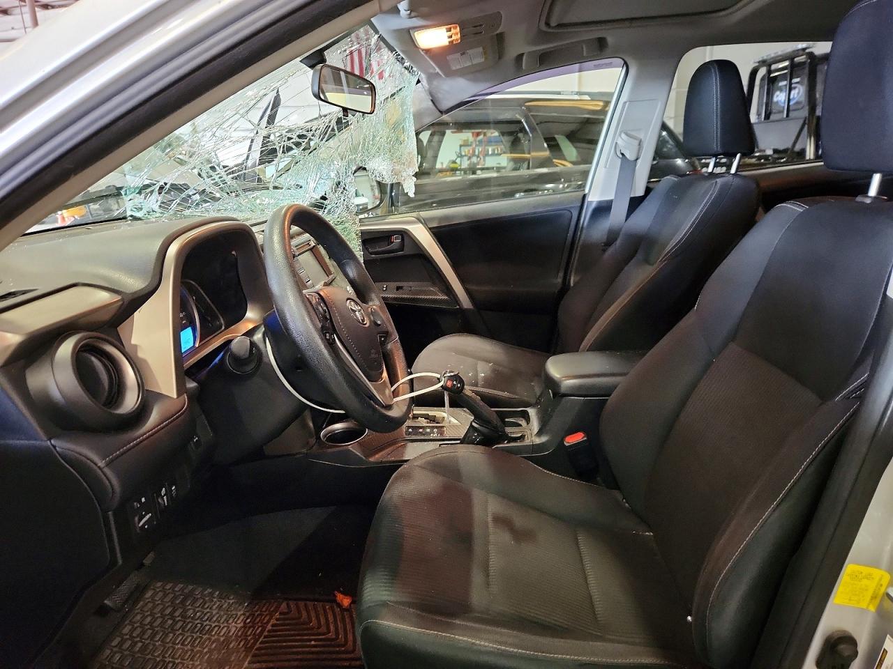 2013 Toyota Rav4 Xle Silver vin: JTMRFREVXD5011000