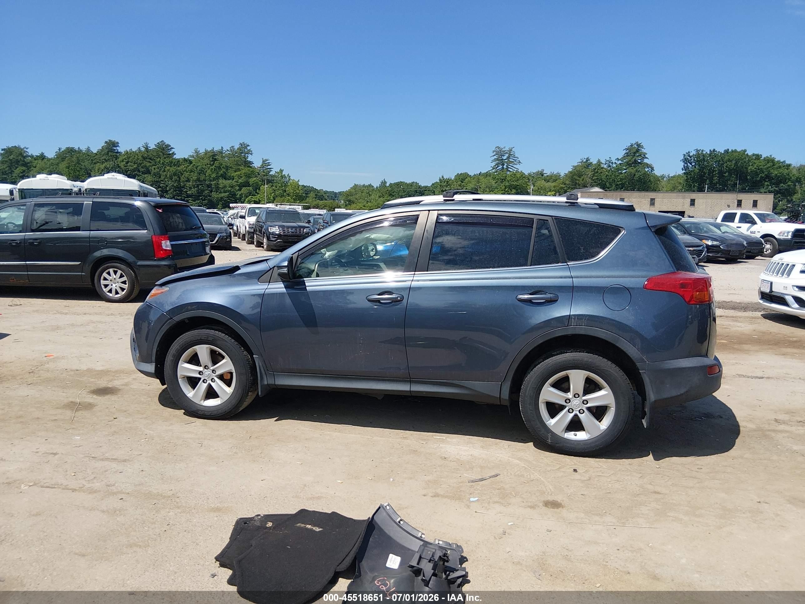 2013 Toyota Rav4 Xle Blue vin: JTMRFREVXDD038235