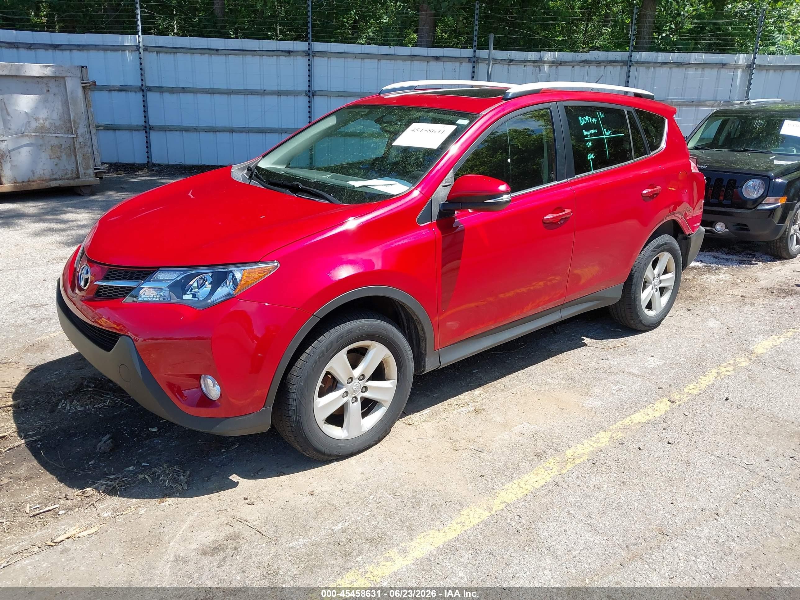 2013 Toyota Rav4 Xle Красный vin: JTMRFREVXDD041118