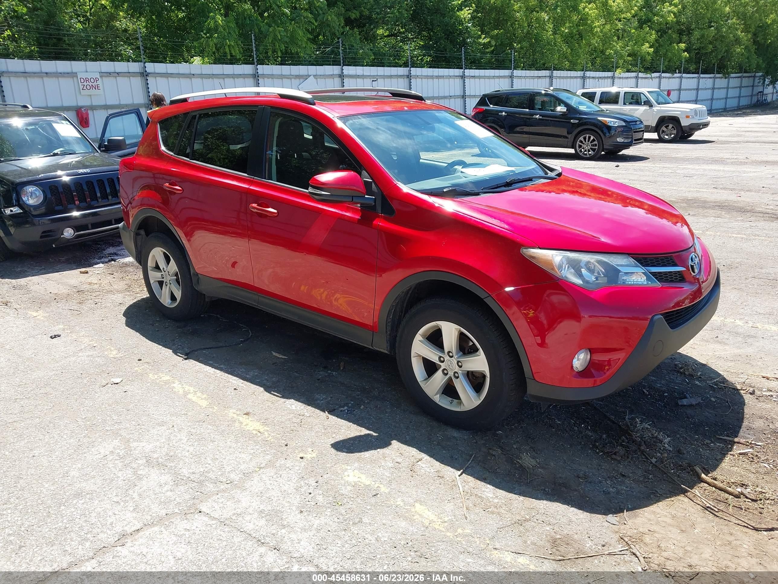2013 Toyota Rav4 Xle Красный vin: JTMRFREVXDD041118