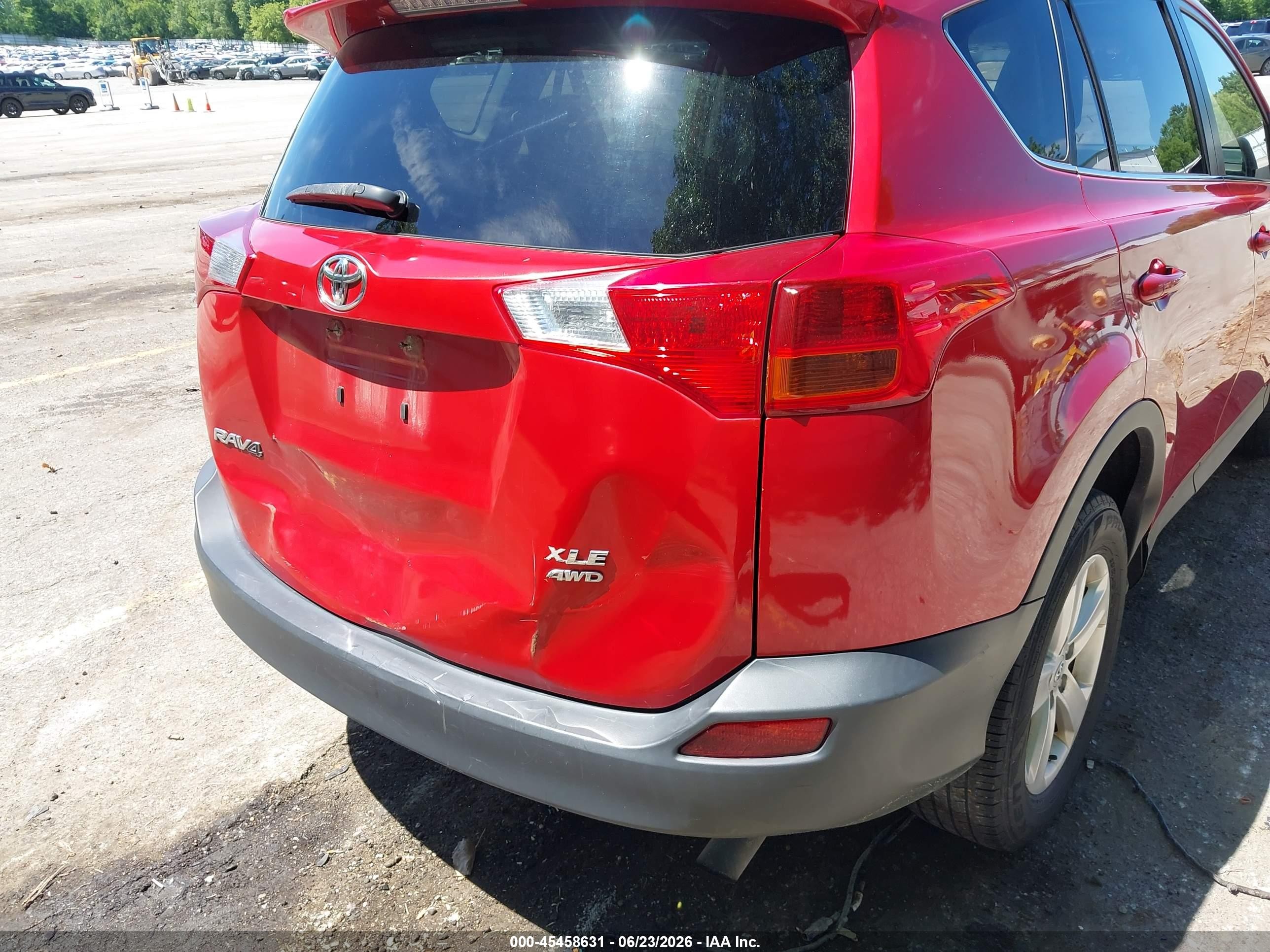 2013 Toyota Rav4 Xle Красный vin: JTMRFREVXDD041118