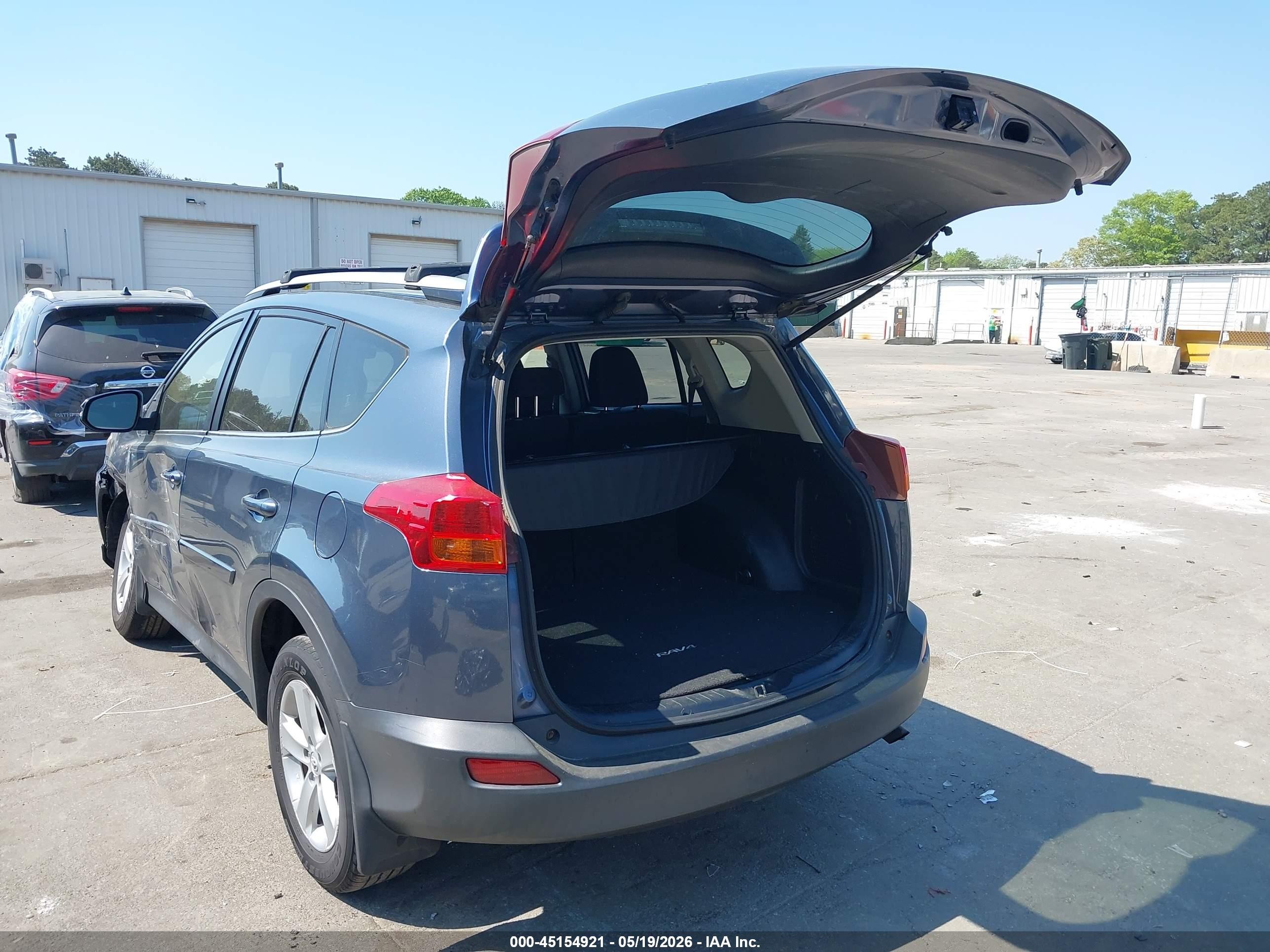 2013 Toyota Rav4 Xle Blue vin: JTMRFREVXDD044004
