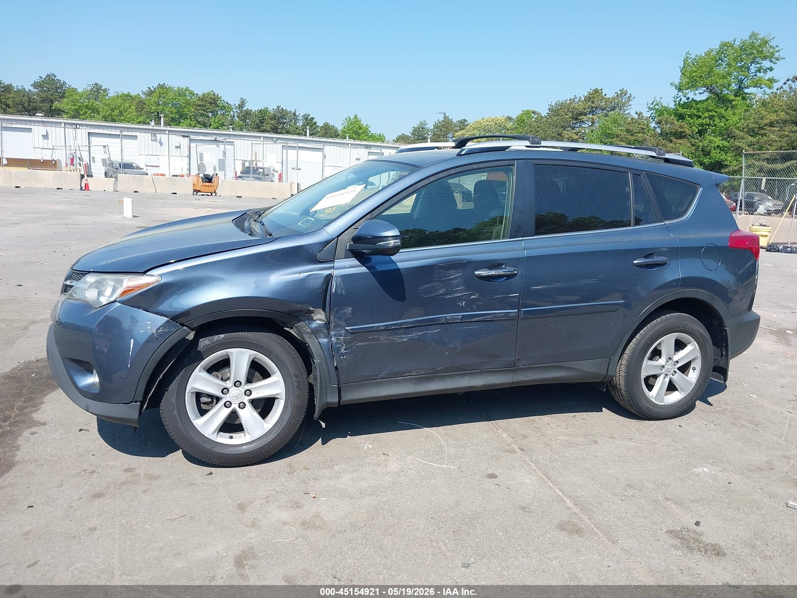 2013 Toyota Rav4 Xle Blue vin: JTMRFREVXDD044004