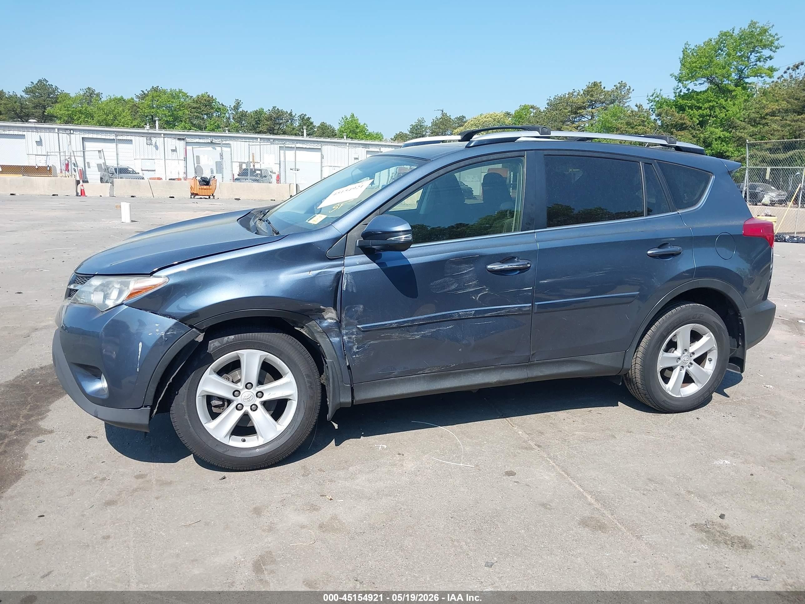 2013 Toyota Rav4 Xle Blue vin: JTMRFREVXDD044004
