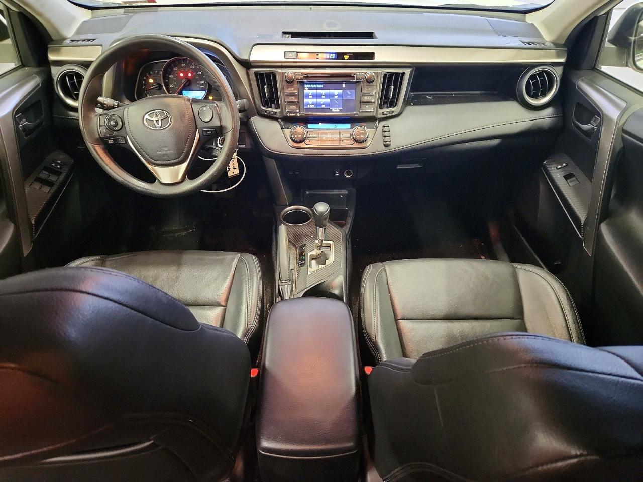 2014 Toyota Rav4 Xle White vin: JTMRFREVXED049009