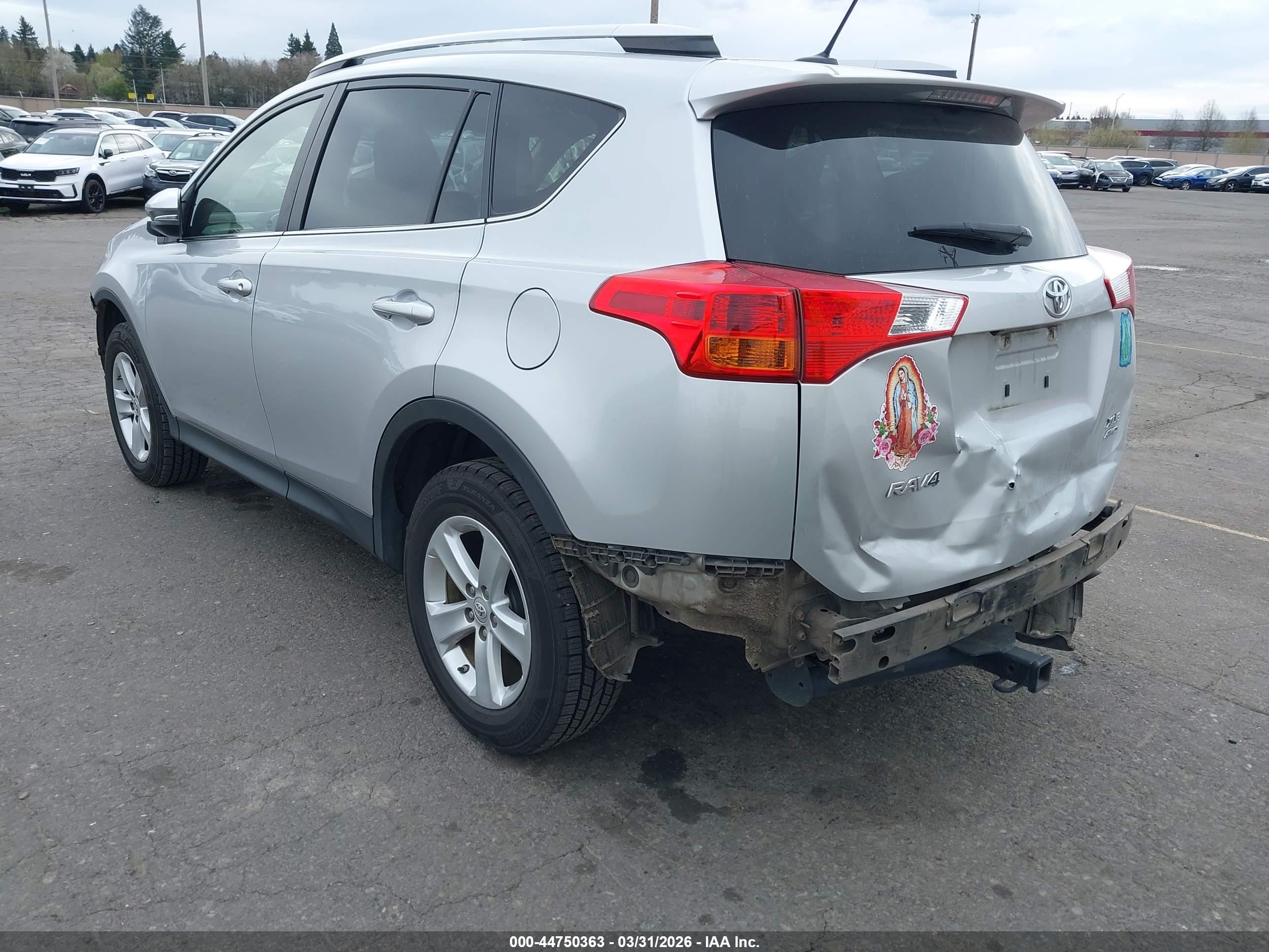 2014 Toyota Rav4 Xle Серебряный vin: JTMRFREVXED059572