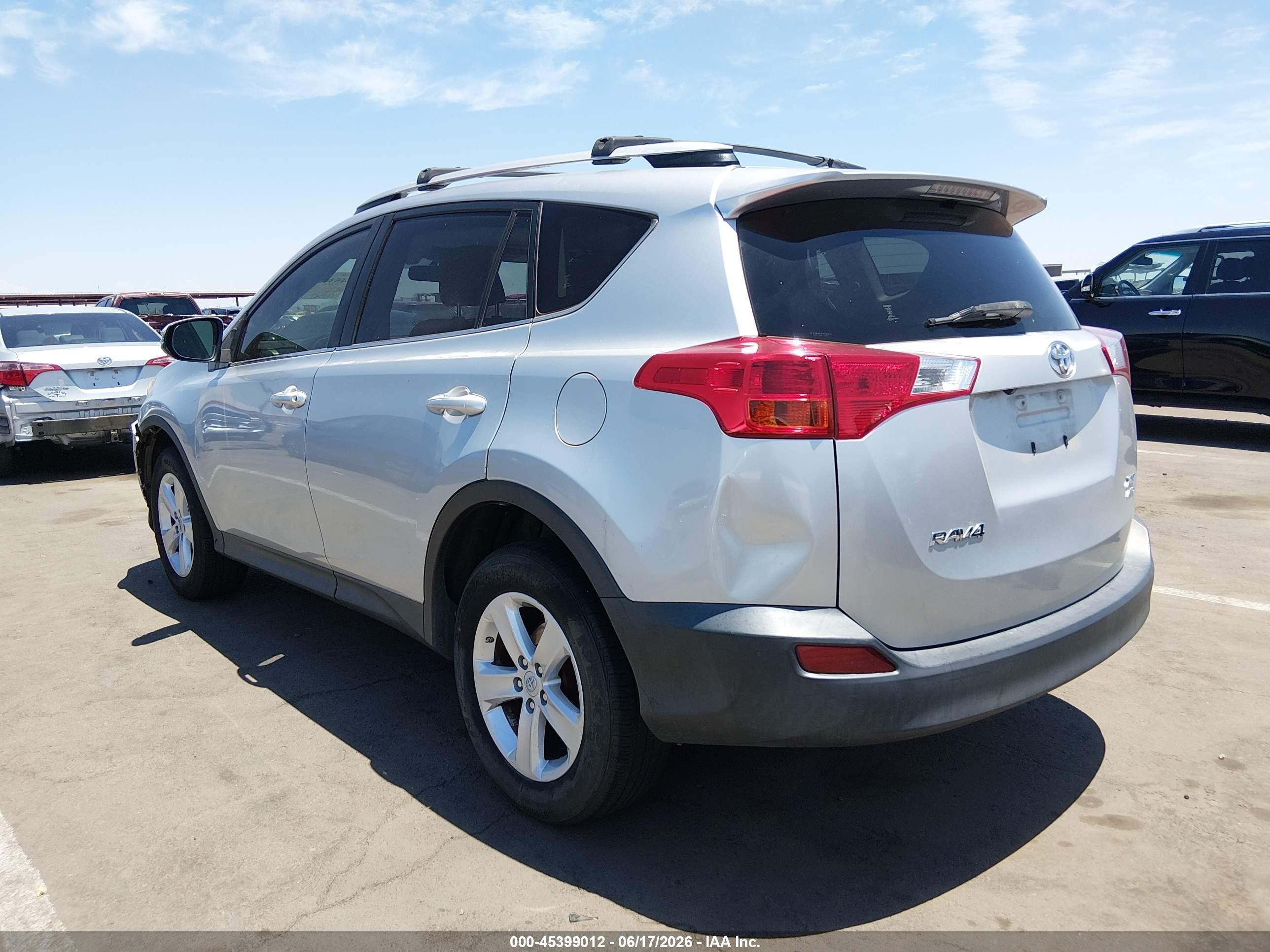 2014 Toyota Rav4 Xle Silver vin: JTMRFREVXED062973