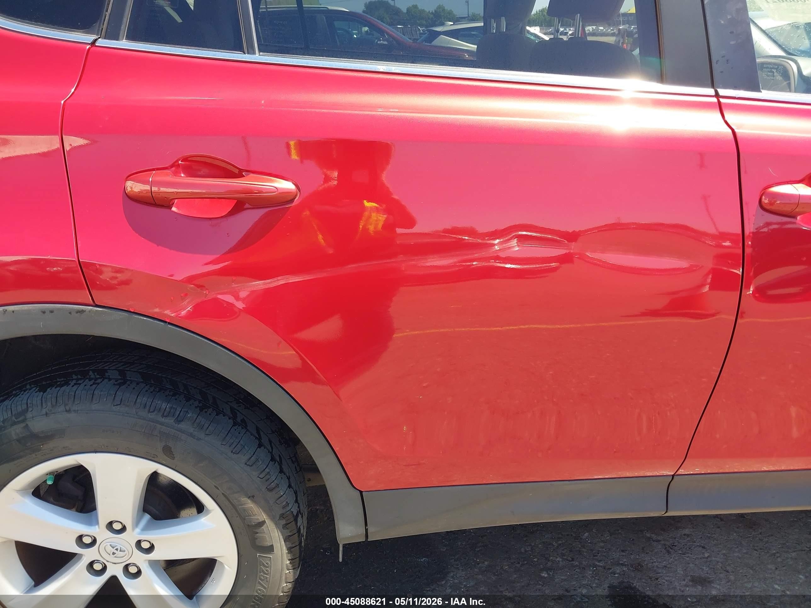 2014 Toyota Rav4 Xle Red vin: JTMRFREVXED092815