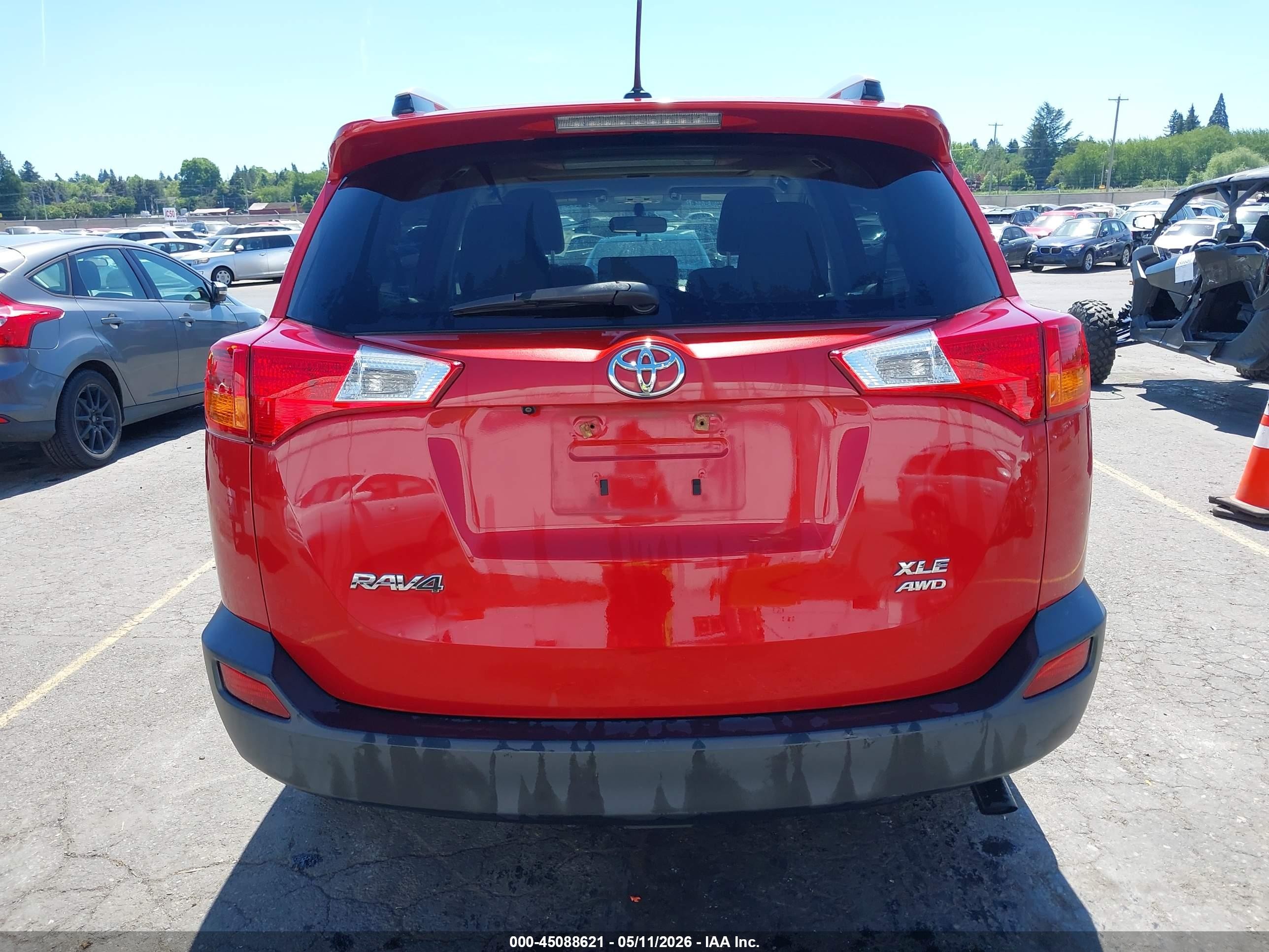 2014 Toyota Rav4 Xle Red vin: JTMRFREVXED092815