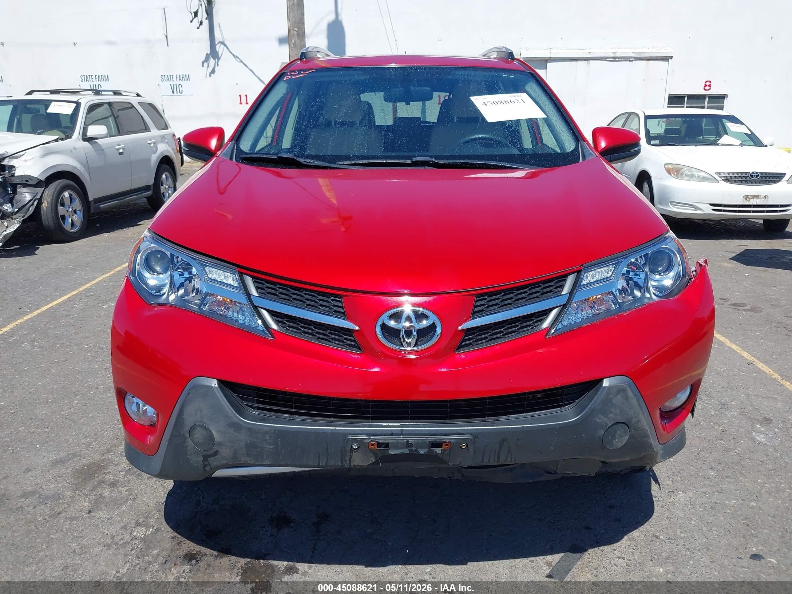 2014 Toyota Rav4 Xle Red vin: JTMRFREVXED092815