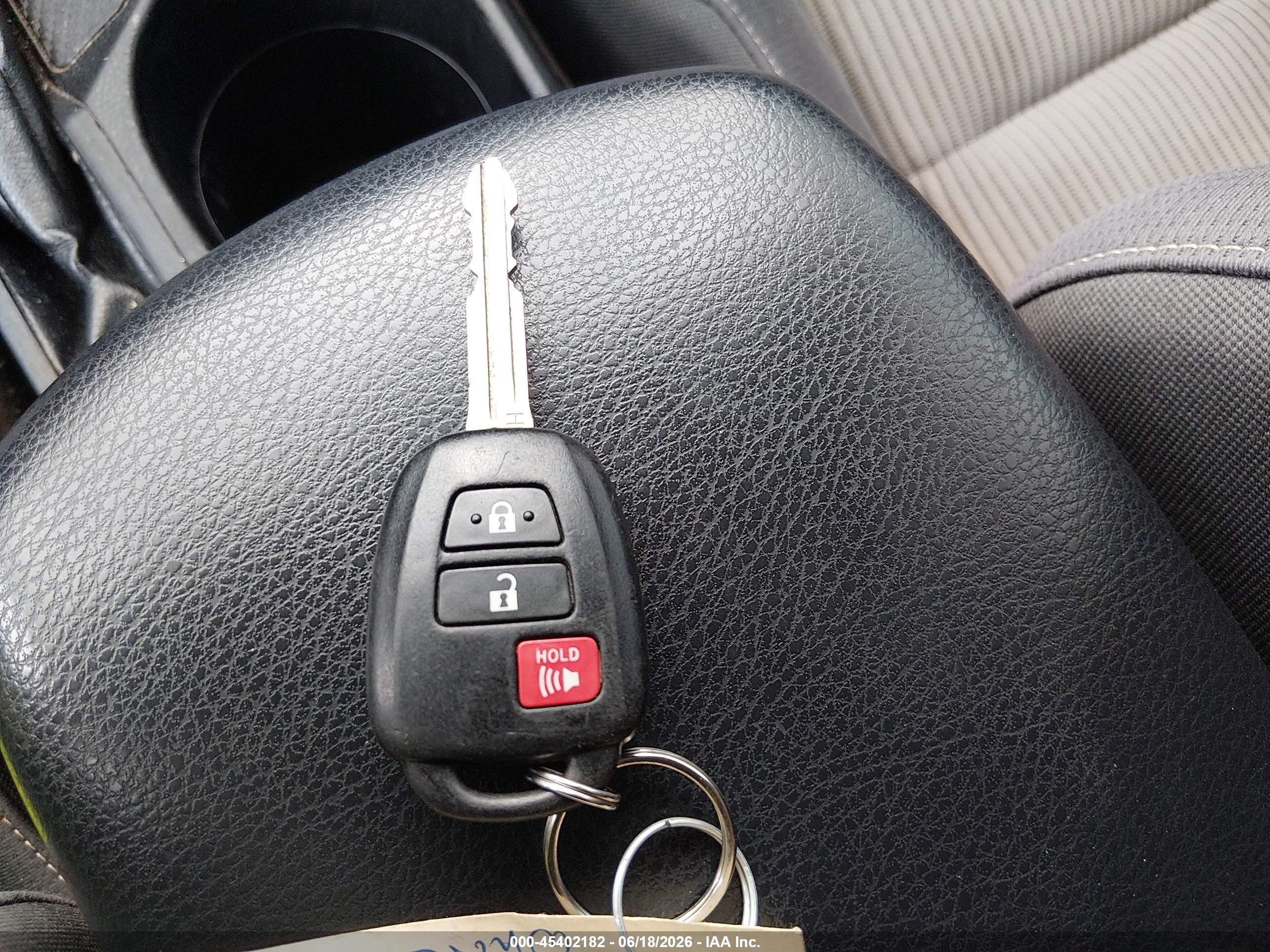 2014 Toyota Rav4 Xle White vin: JTMRFREVXED094032