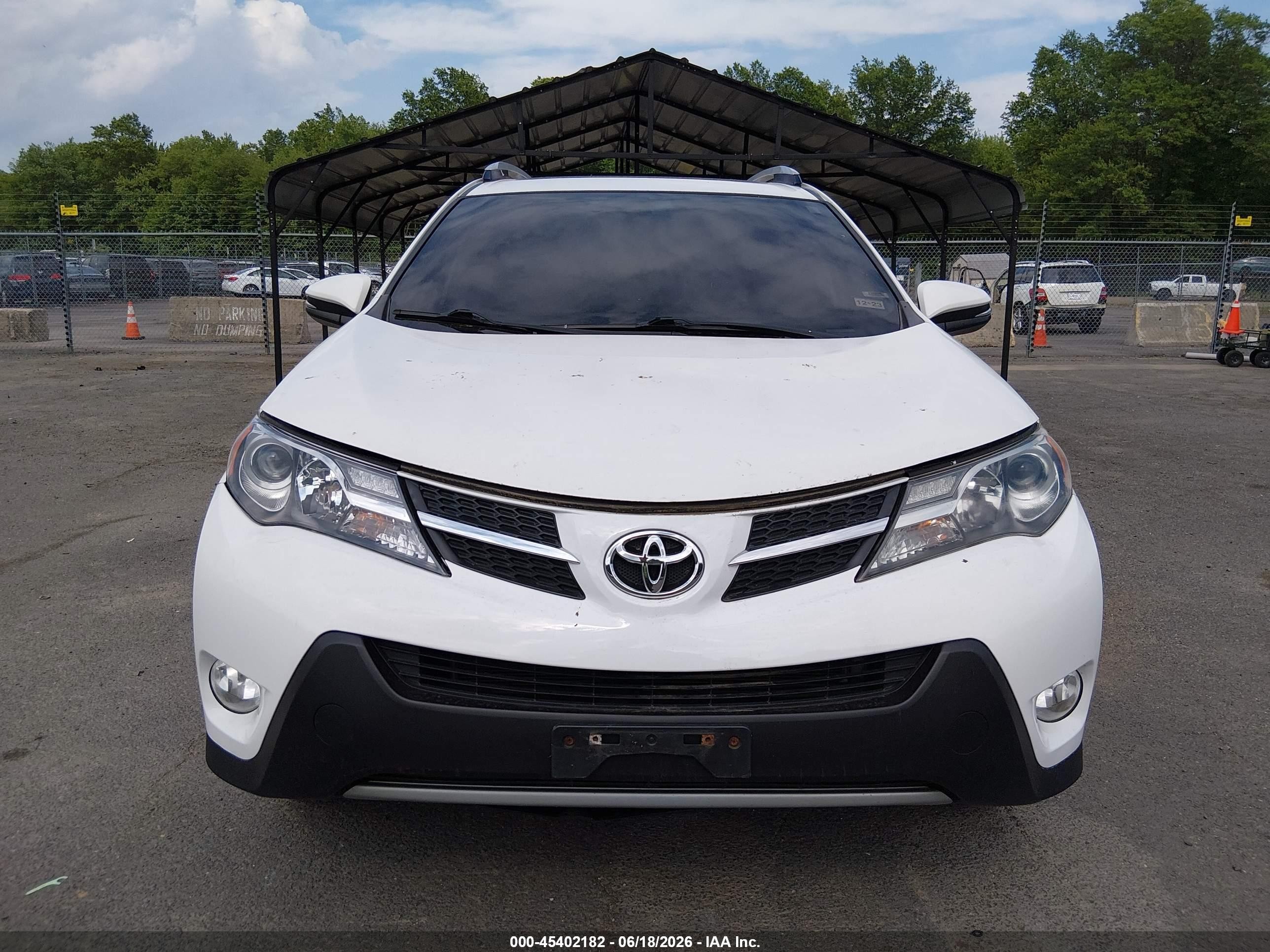 2014 Toyota Rav4 Xle White vin: JTMRFREVXED094032
