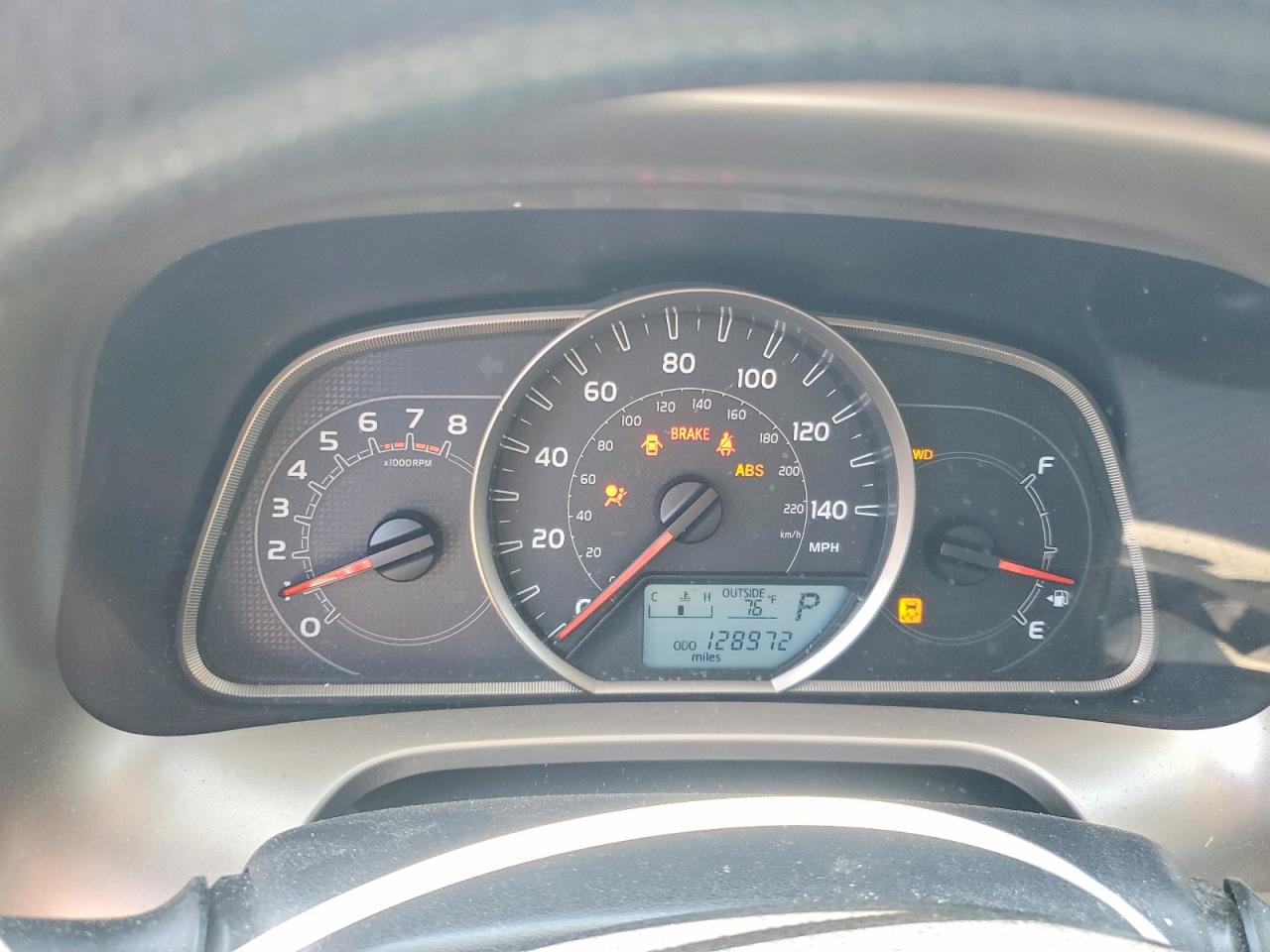 2014 Toyota Rav4 Xle Silver vin: JTMRFREVXEJ005321