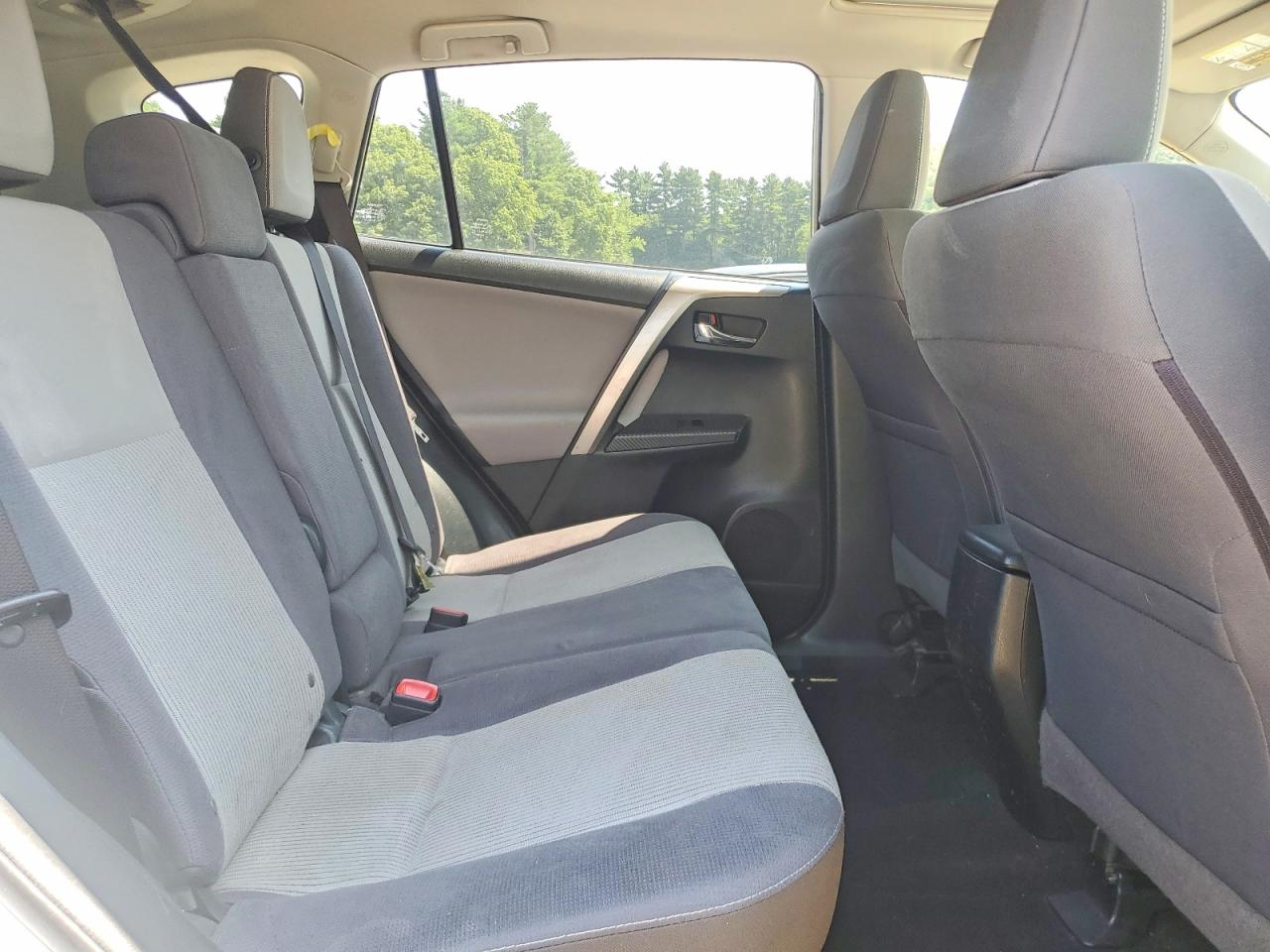 2014 Toyota Rav4 Xle Silver vin: JTMRFREVXEJ005321