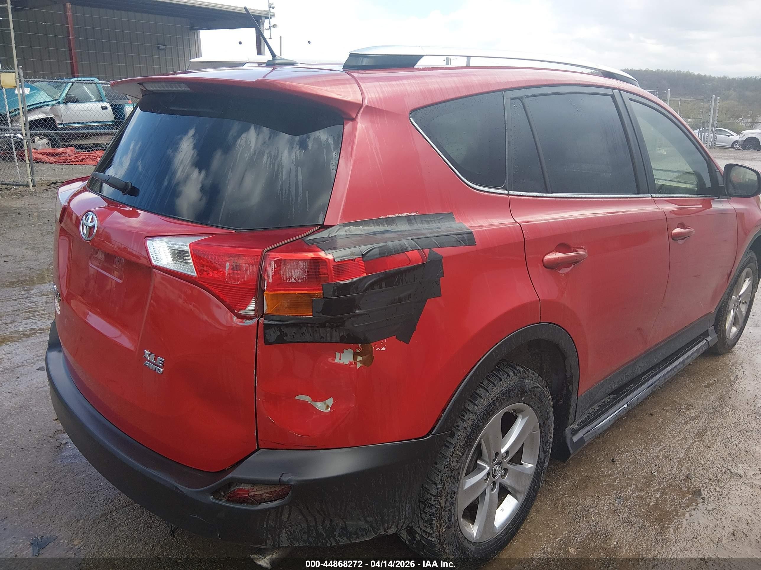 2015 Toyota Rav4 Xle Red vin: JTMRFREVXFD112661