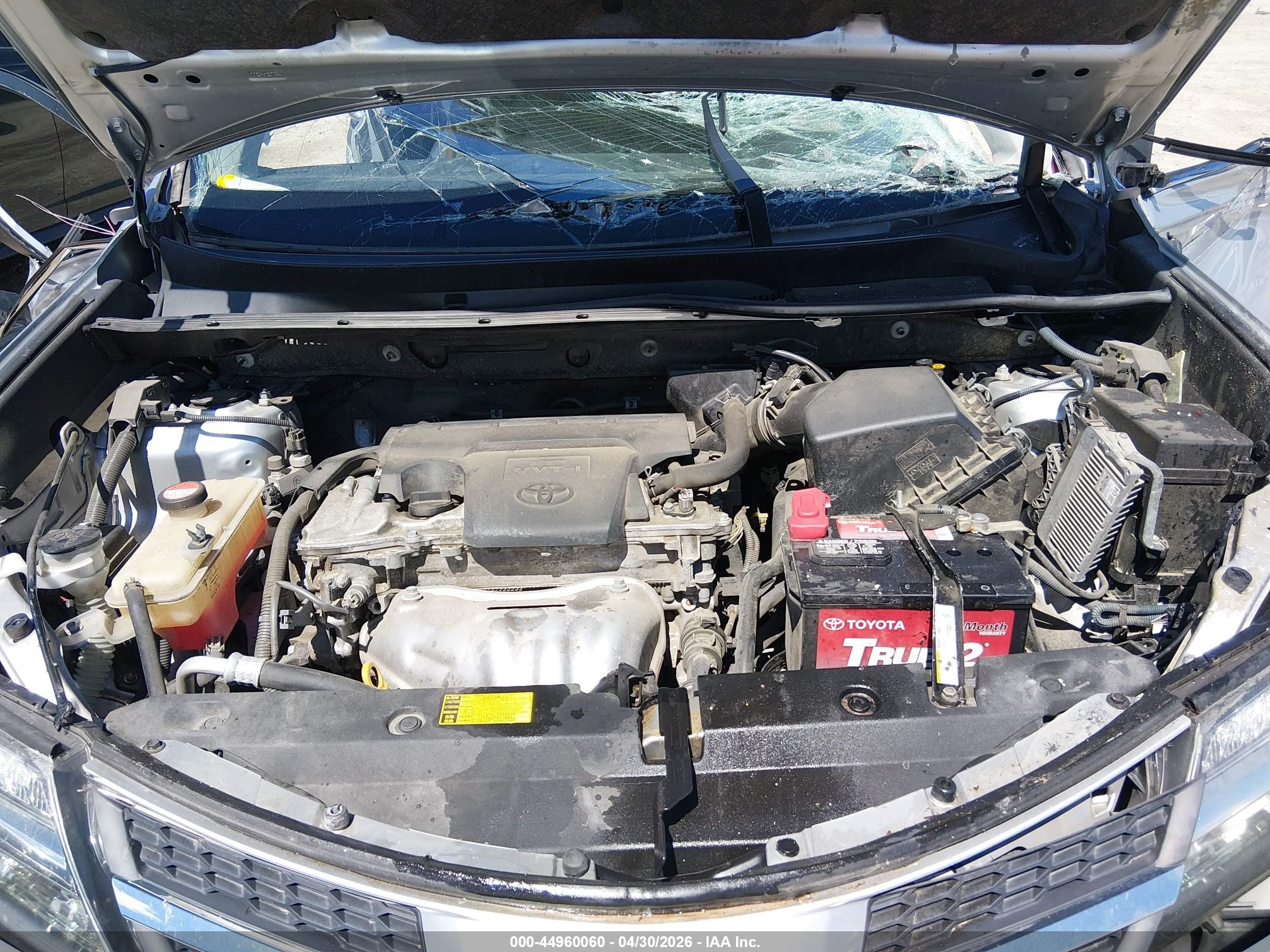 2015 Toyota Rav4 Xle Silver vin: JTMRFREVXFD127449