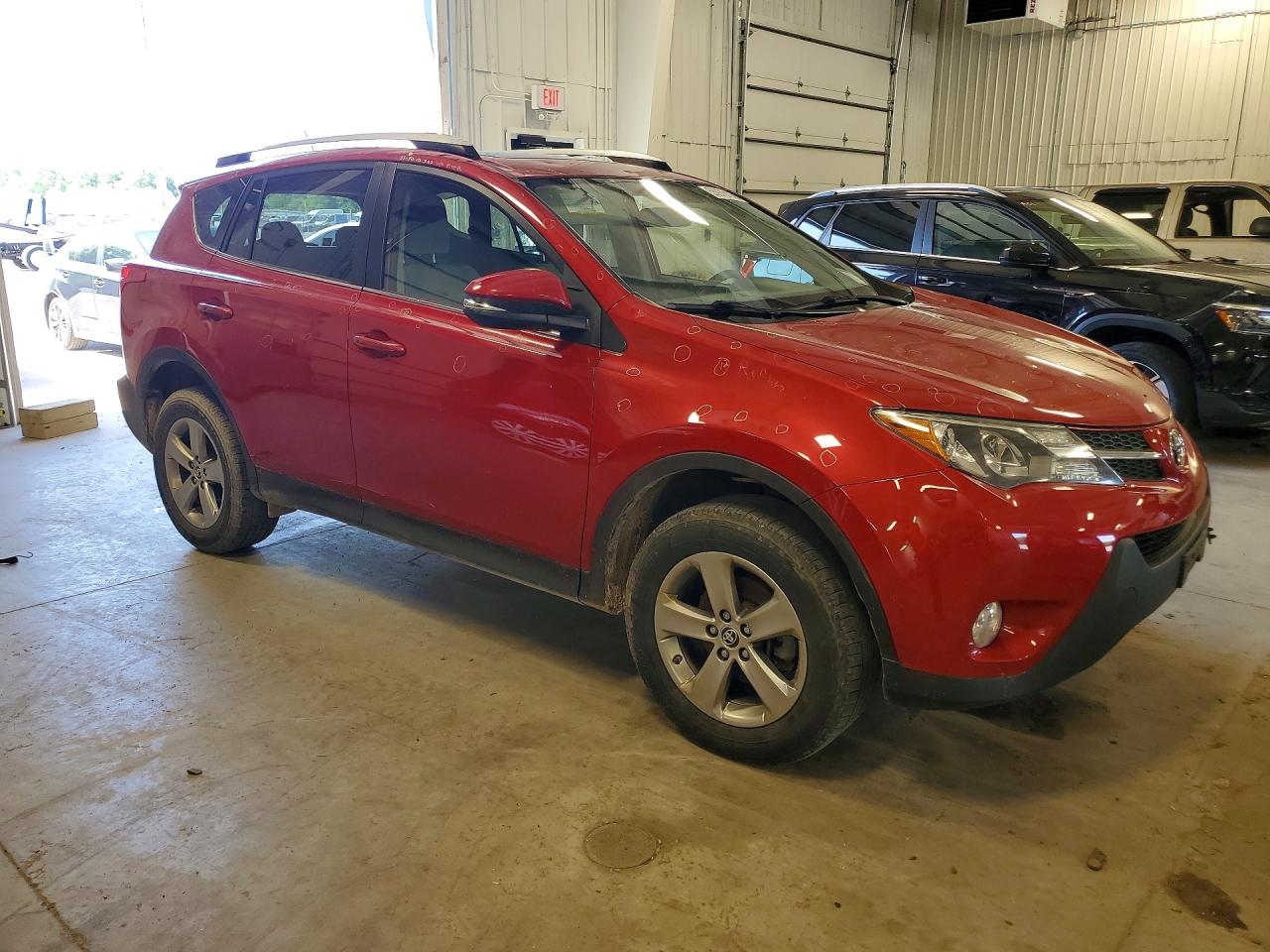 2015 Toyota Rav4 Xle Red vin: JTMRFREVXFD160340