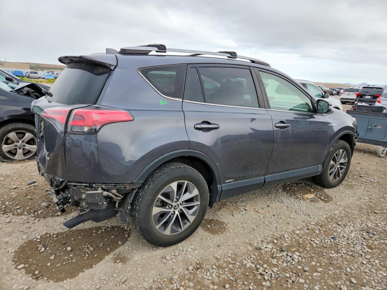 2017 Toyota Rav4 Hybrid Xle Gray vin: JTMRJREV2HD109156