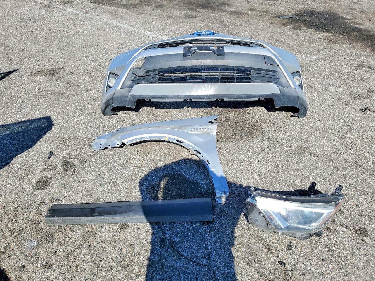 2016 Toyota Rav4 Hybrid Xle Silver vin: JTMRJREV7GD005633