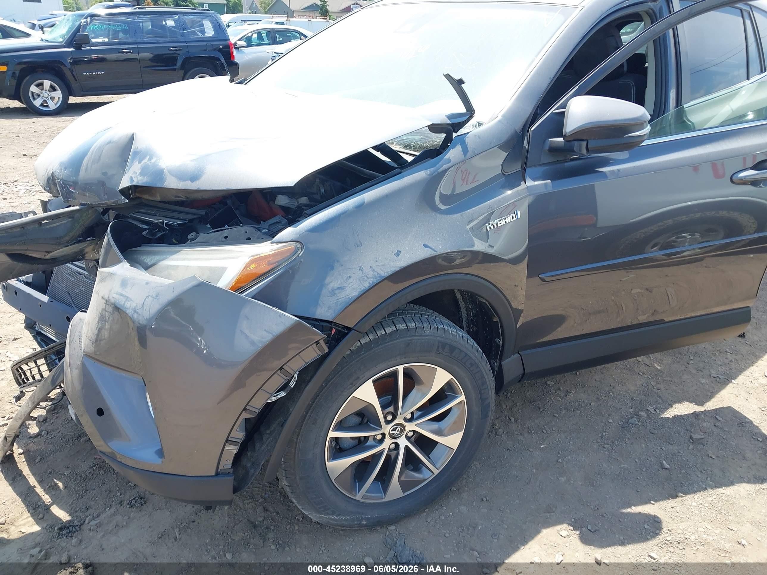 2018 Toyota Rav4 Hybrid Xle Gray vin: JTMRJREV7JD163185