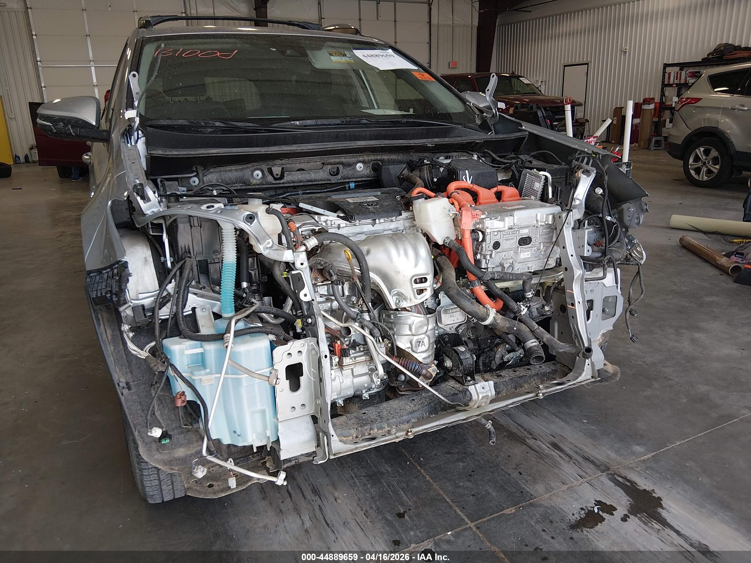 2018 Toyota Rav4 Hybrid Xle Silver vin: JTMRJREV7JD210733