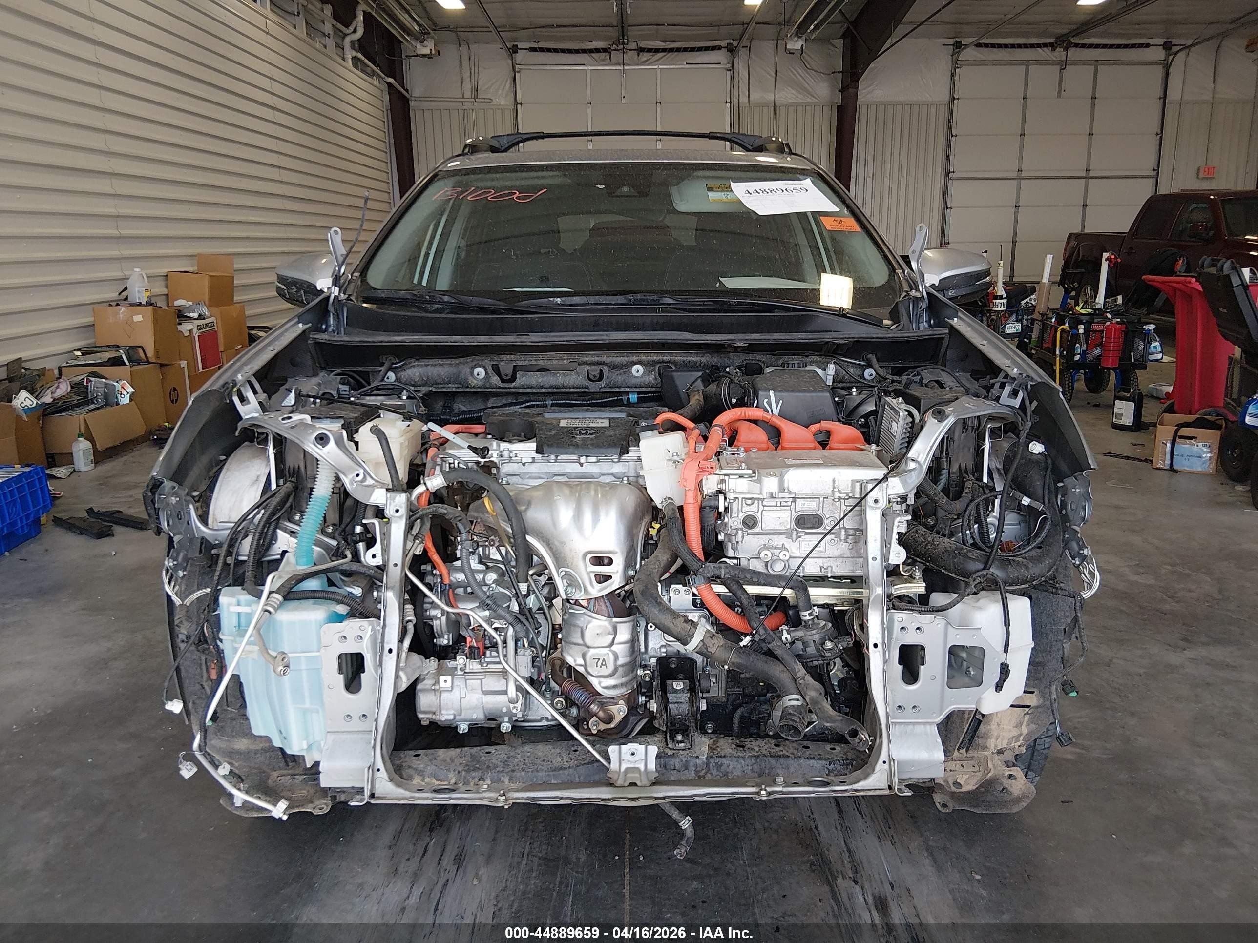 2018 Toyota Rav4 Hybrid Xle Silver vin: JTMRJREV7JD210733