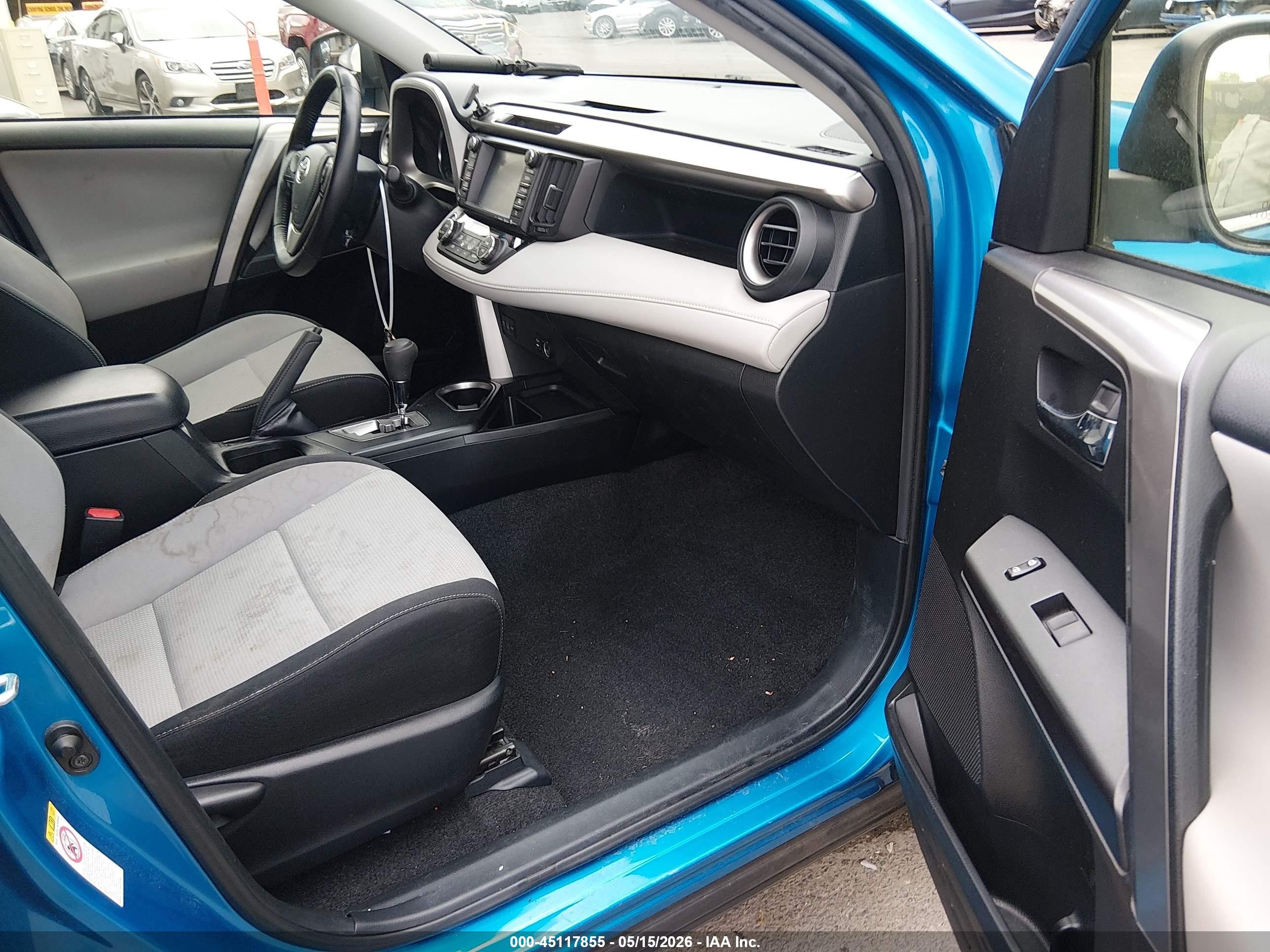 2017 Toyota Rav4 Hybrid Xle Синий vin: JTMRJREV8HD088412