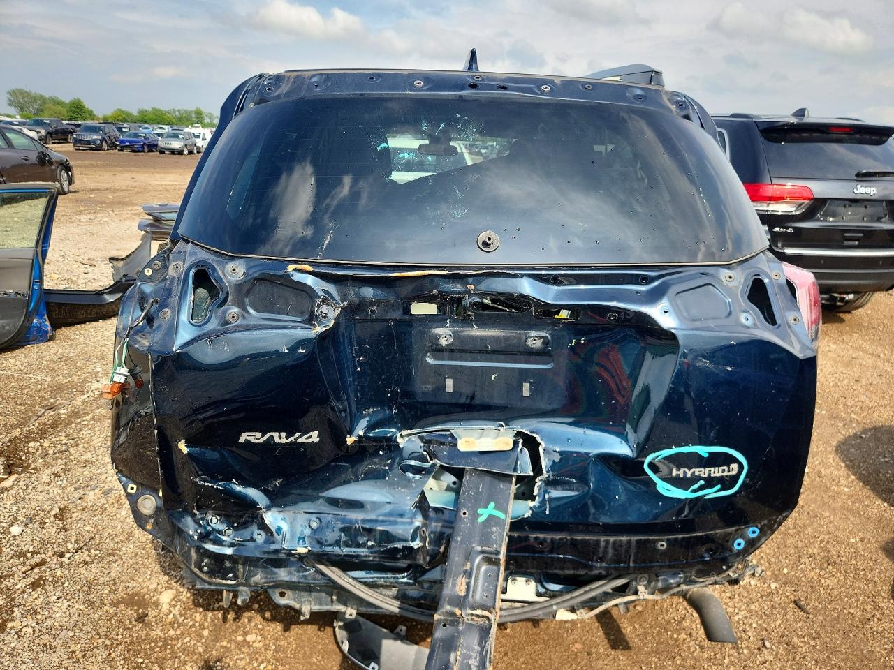 2018 Toyota Rav4 Hybrid Le Blue vin: JTMRJREVXJD254340