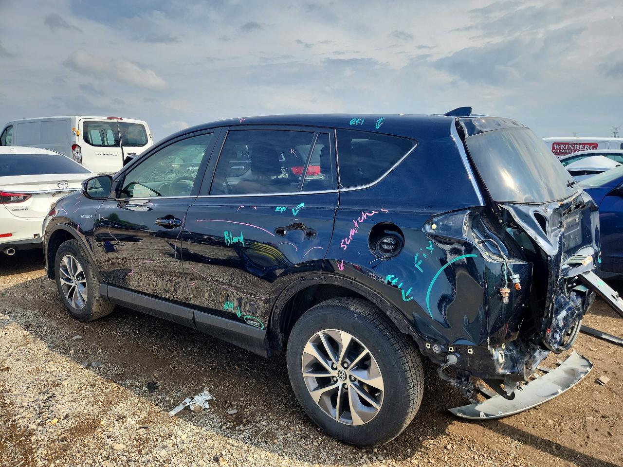 2018 Toyota Rav4 Hybrid Le Blue vin: JTMRJREVXJD254340