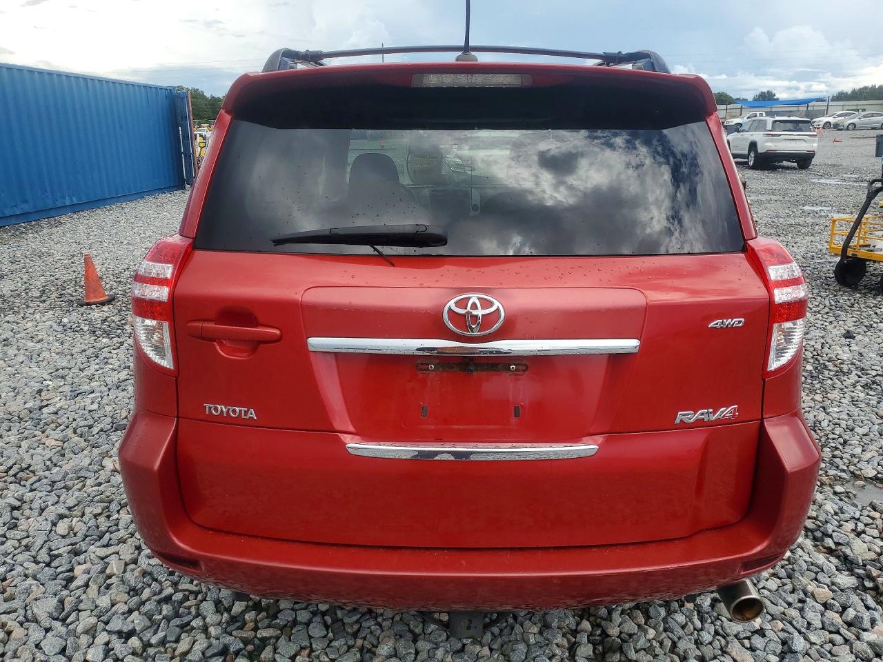 2010 Toyota Rav4 Sport Red vin: JTMRK4DV0A5093086