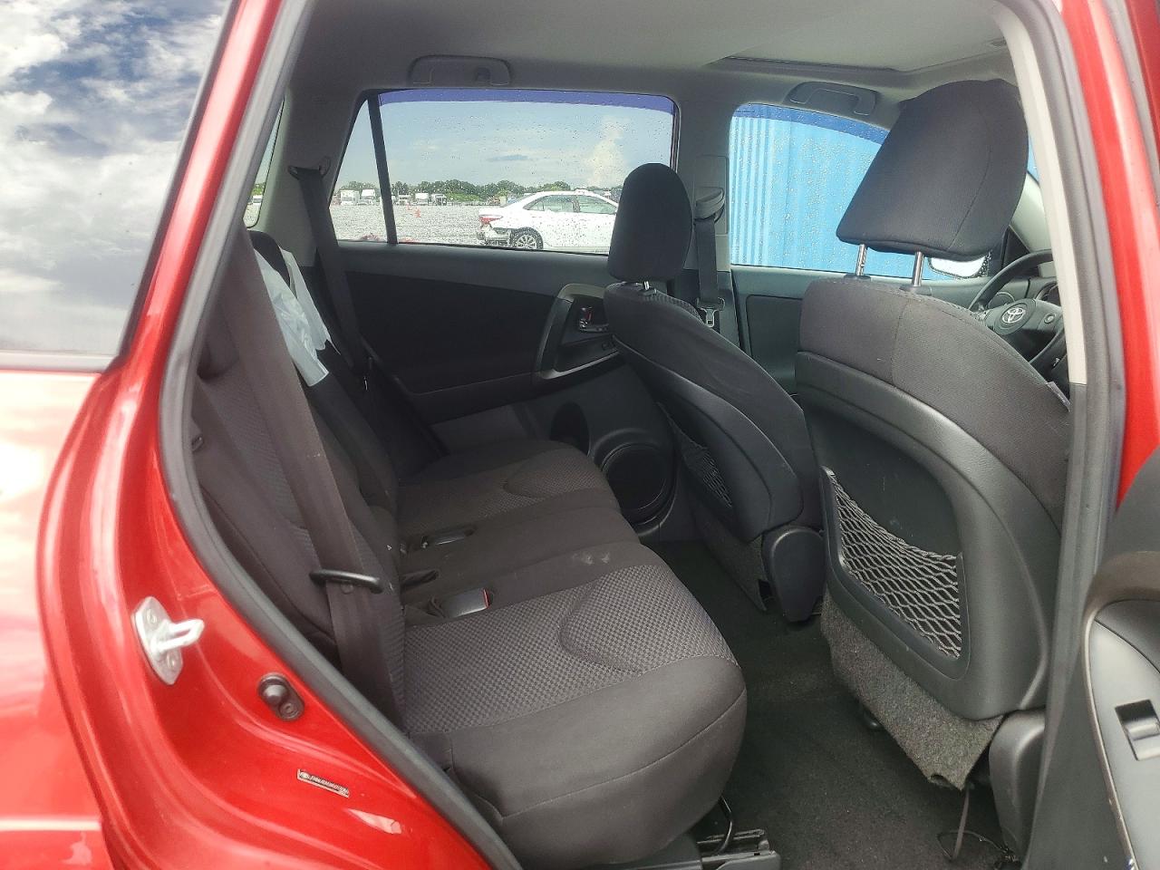 2010 Toyota Rav4 Sport Red vin: JTMRK4DV0A5093086