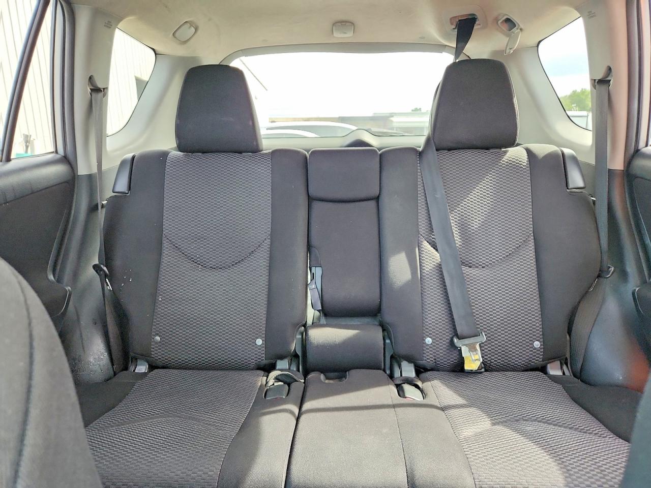 2011 Toyota Rav4 Sport Silver vin: JTMRK4DV2B5100413
