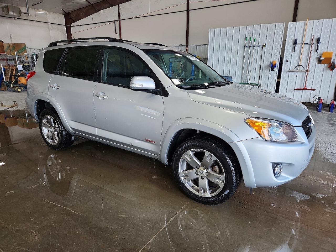 2011 Toyota Rav4 Sport Silver vin: JTMRK4DV3B5099062