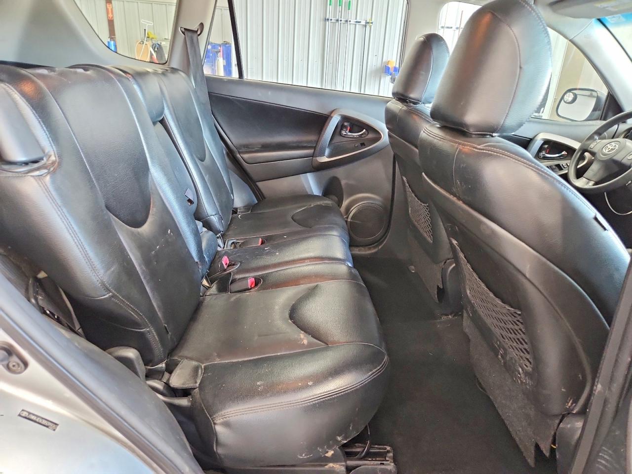 2011 Toyota Rav4 Sport Silver vin: JTMRK4DV3B5099062