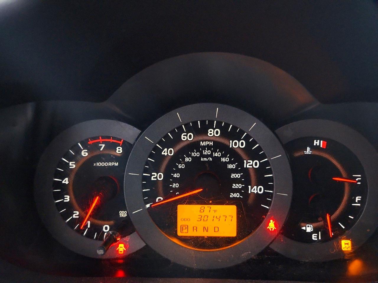2011 Toyota Rav4 Sport Silver vin: JTMRK4DV3B5099062