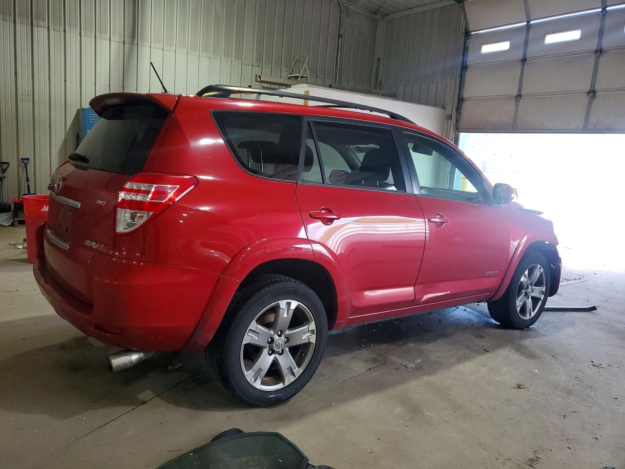 2011 Toyota Rav4 Sport Burgundy vin: JTMRK4DV6B5098990