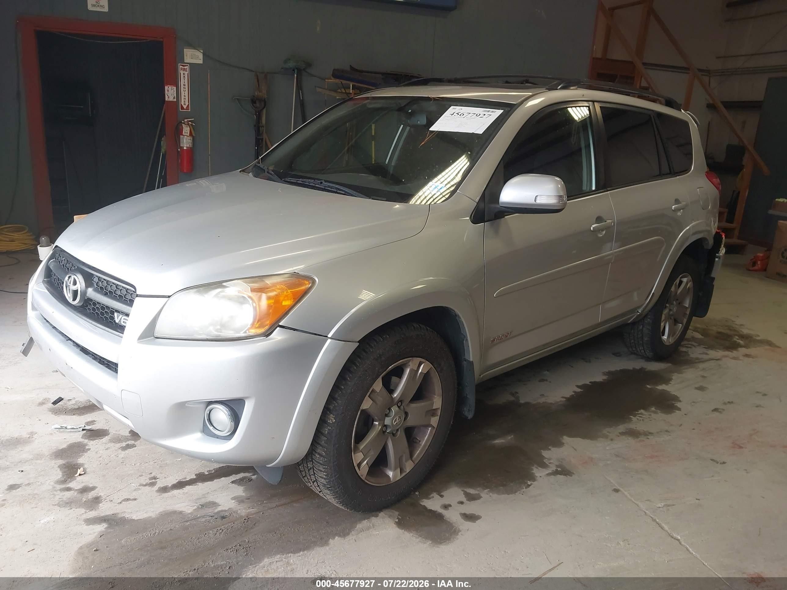 2011 Toyota Rav4 Sport V6 Silver vin: JTMRK4DV6B5102147