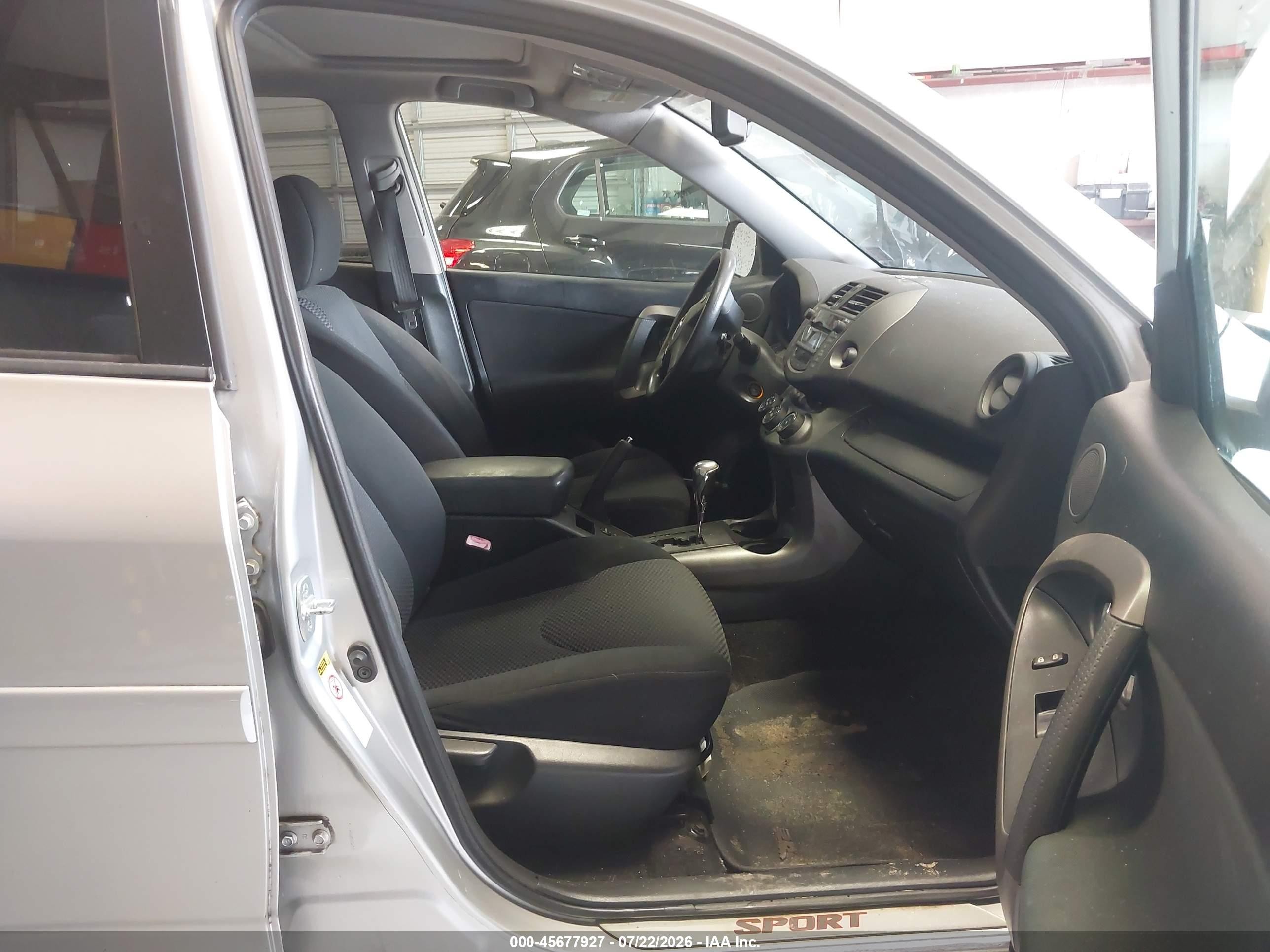 2011 Toyota Rav4 Sport V6 Silver vin: JTMRK4DV6B5102147